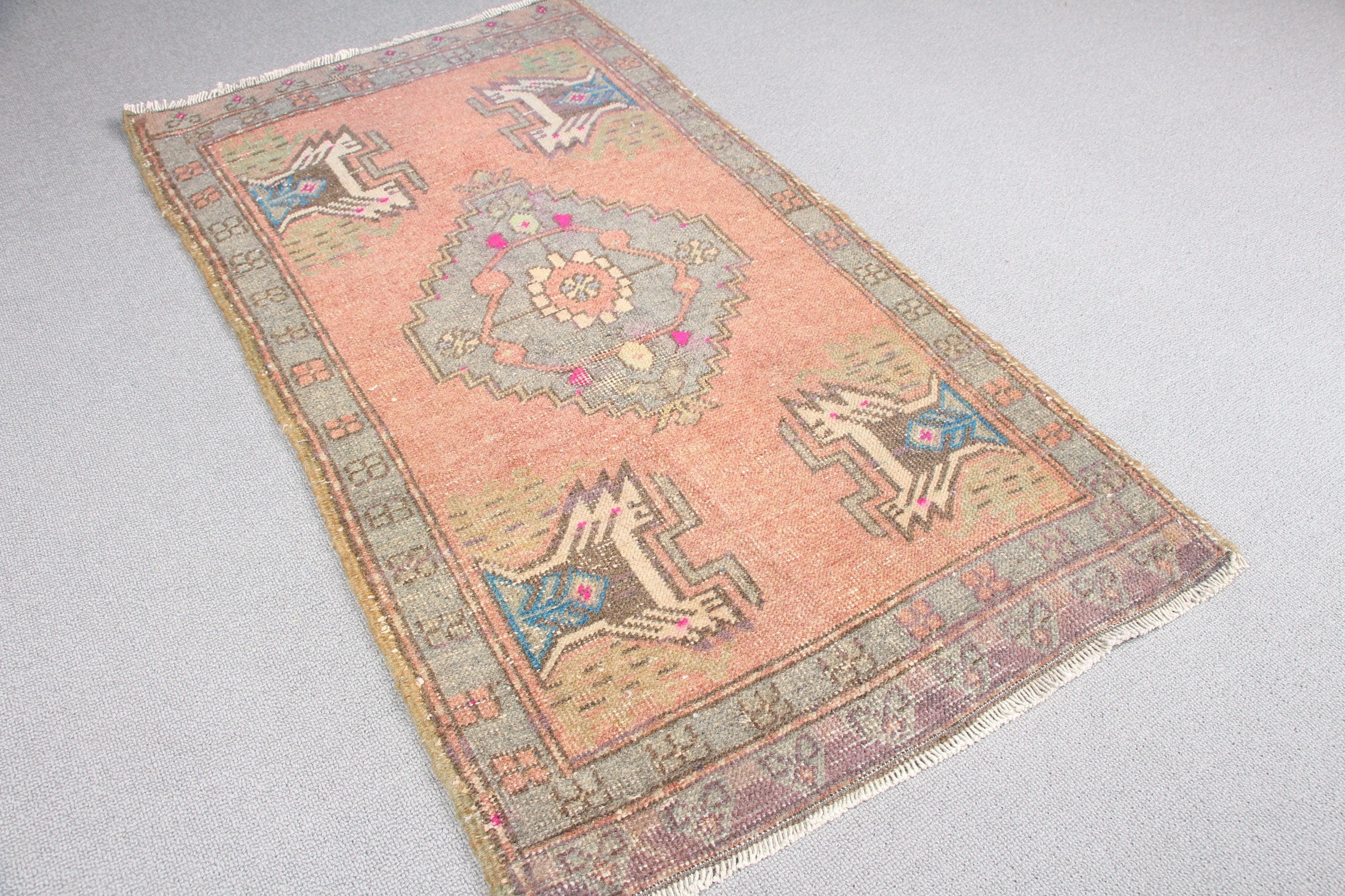 Vintage Halı, 1.7x3.3 ft Küçük Halı, Kahverengi Oushak Halı, Otantik Halı, Türk Halısı, Yatak Odası Halıları, Havalı Halılar, Banyo Halısı, Oryantal Halı