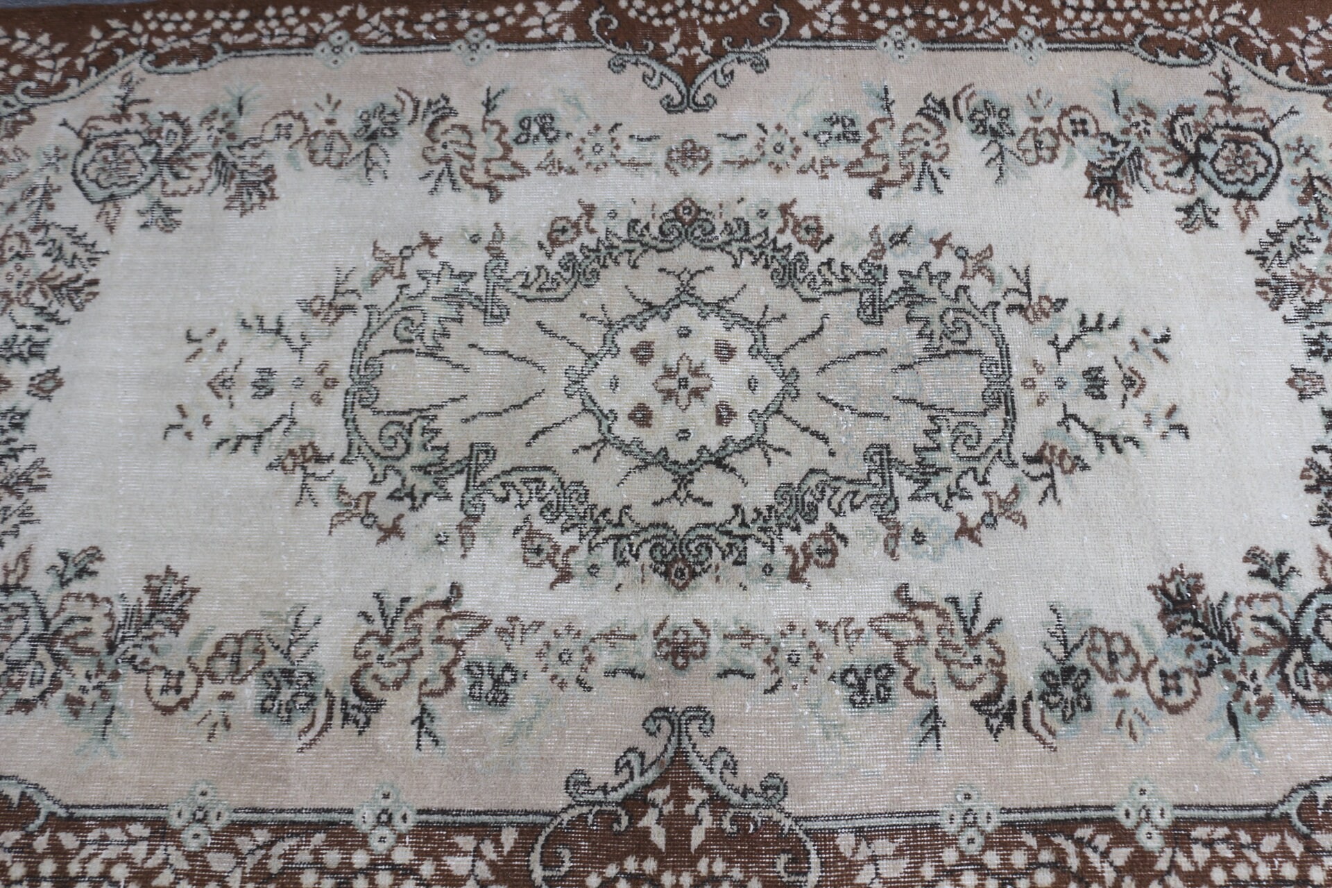 Türkiye Halısı, Türk Halısı, Mutfak Halısı, Anadolu Halıları, Çocuk Halısı, Bej Anadolu Halısı, Oturma Odası Halıları, Vintage Halı, 3,8x6,9 ft Alan Halısı