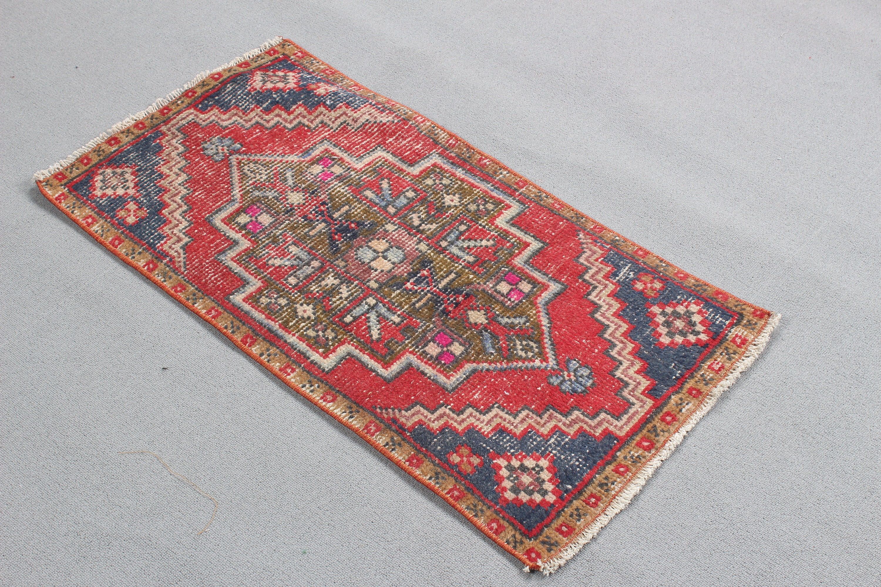 Kitchen Rugs, 1.6x3.1 ft Small Rugs, Oushak Rugs, Small Vintage Rug, Anatolian Rugs, Red Flatweave Rugs, Vintage Rugs, Turkish Rug