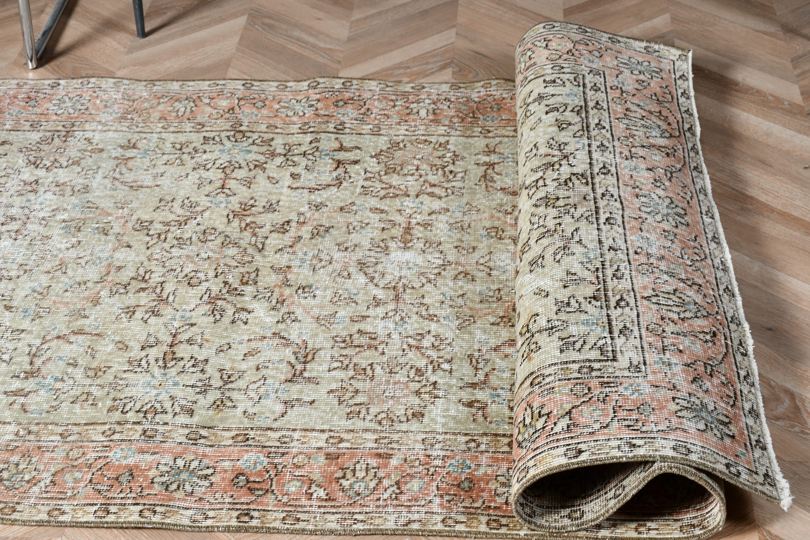 Türk Halısı, Oryantal Halı, Yatak Odası Halıları, Mutfak Halısı, Vintage Halılar, Eski Halılar, 3,7x6,2 ft Aksan Halıları, Mutfak Halıları, Pembe Yer Halıları