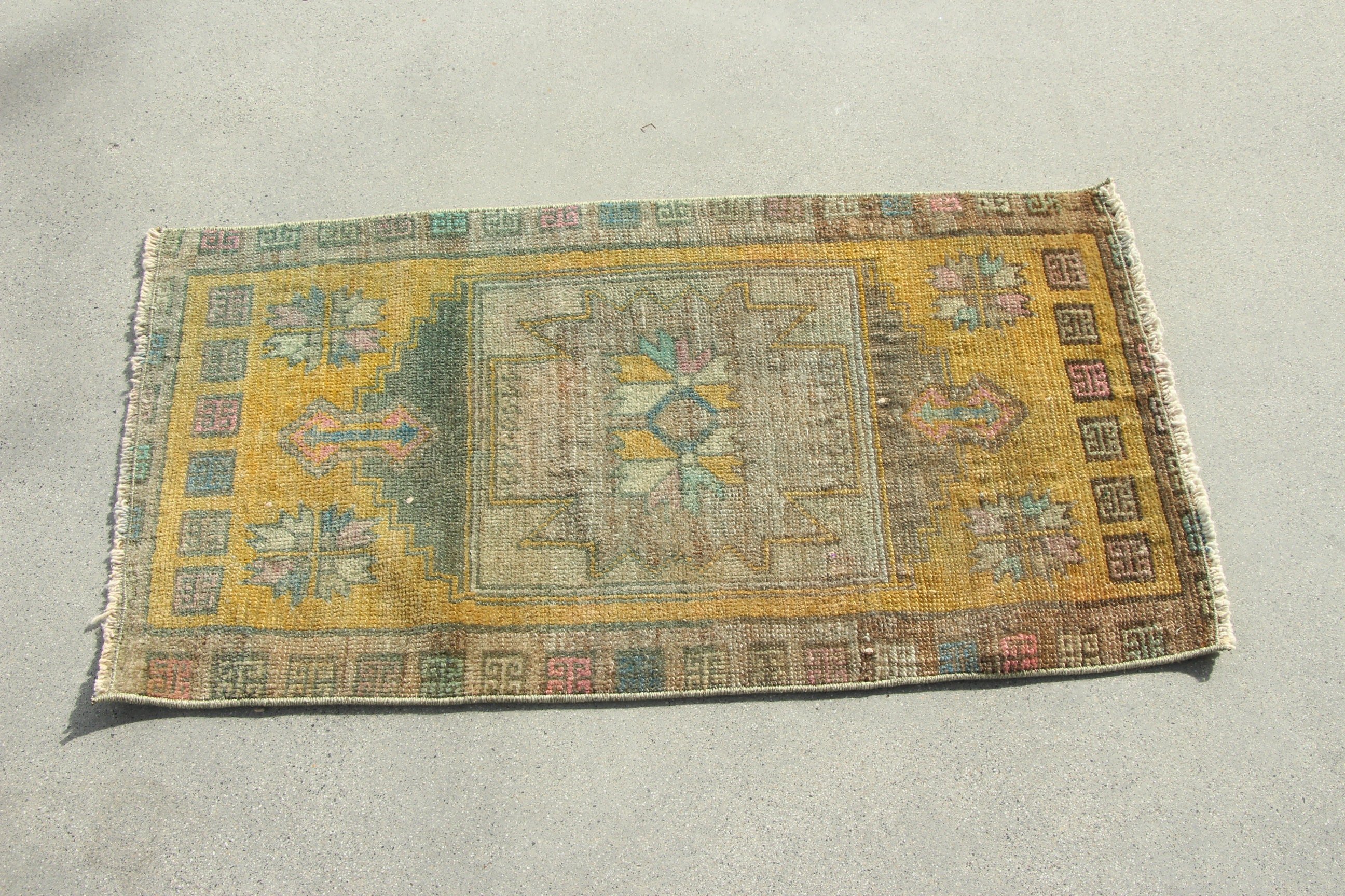 Floor Rug, Yellow Neutral Rugs, Rugs for Nursery, Car Mat Rugs, Nursery Rug, Turkish Rug, 1.7x3 ft Small Rug, Vintage Rugs, Kitchen Rugs