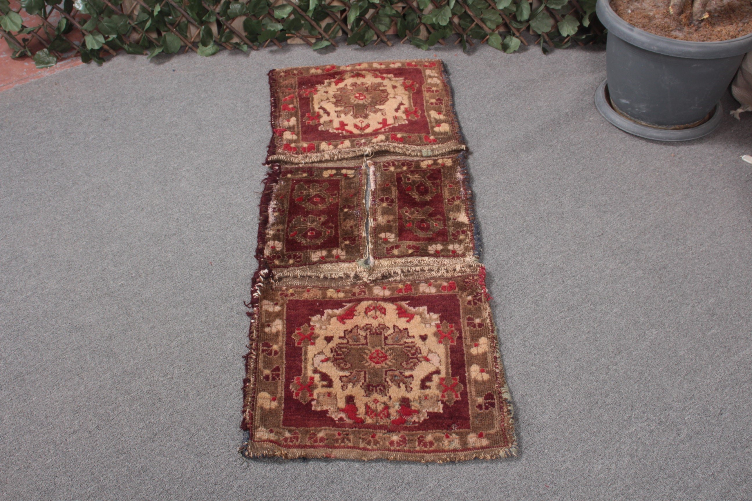 Vintage Halılar, Yatak Odası Halısı, Mor Ev Dekorasyonu Halıları, Mutfak Halıları, Çocuk Odası Halısı, Ev Dekorasyonu Halısı, Türk Halısı, 1.6x4.3 ft Küçük Halı, Türkiye Halısı