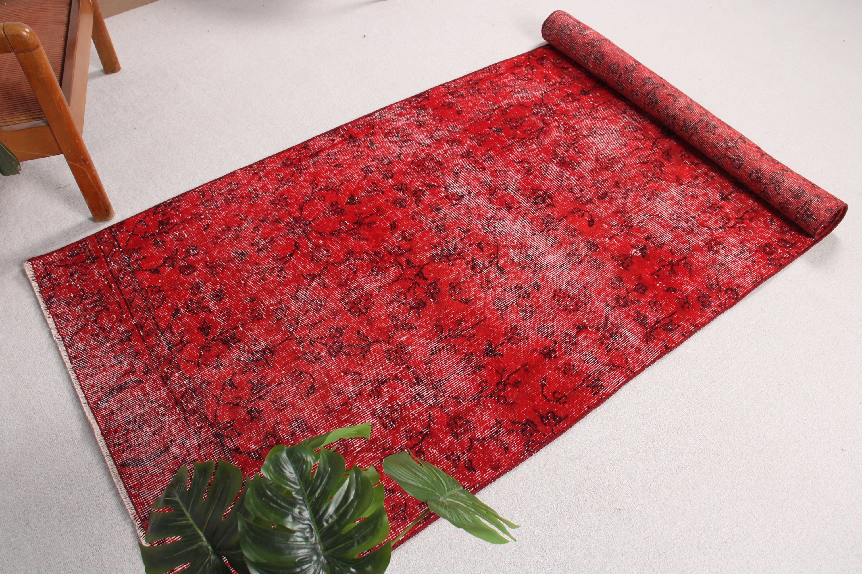 Statement Rug, Red  3.2x8 ft Runner Rugs, Vintage Rugs, Office Rug, Turkish Rug, Kitchen Rug, Bedroom Rugs, Vintage Runner Rug