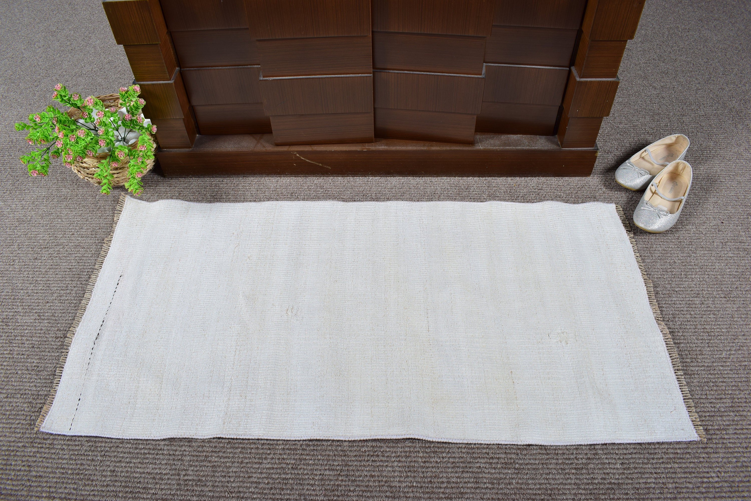 1.8x3.6 ft Small Rug, White Home Decor Rug, Handwoven Rug, Small Area Rug, Entry Rugs, Turkish Rug, Exotic Rugs, Vintage Rug, Kitchen Rug