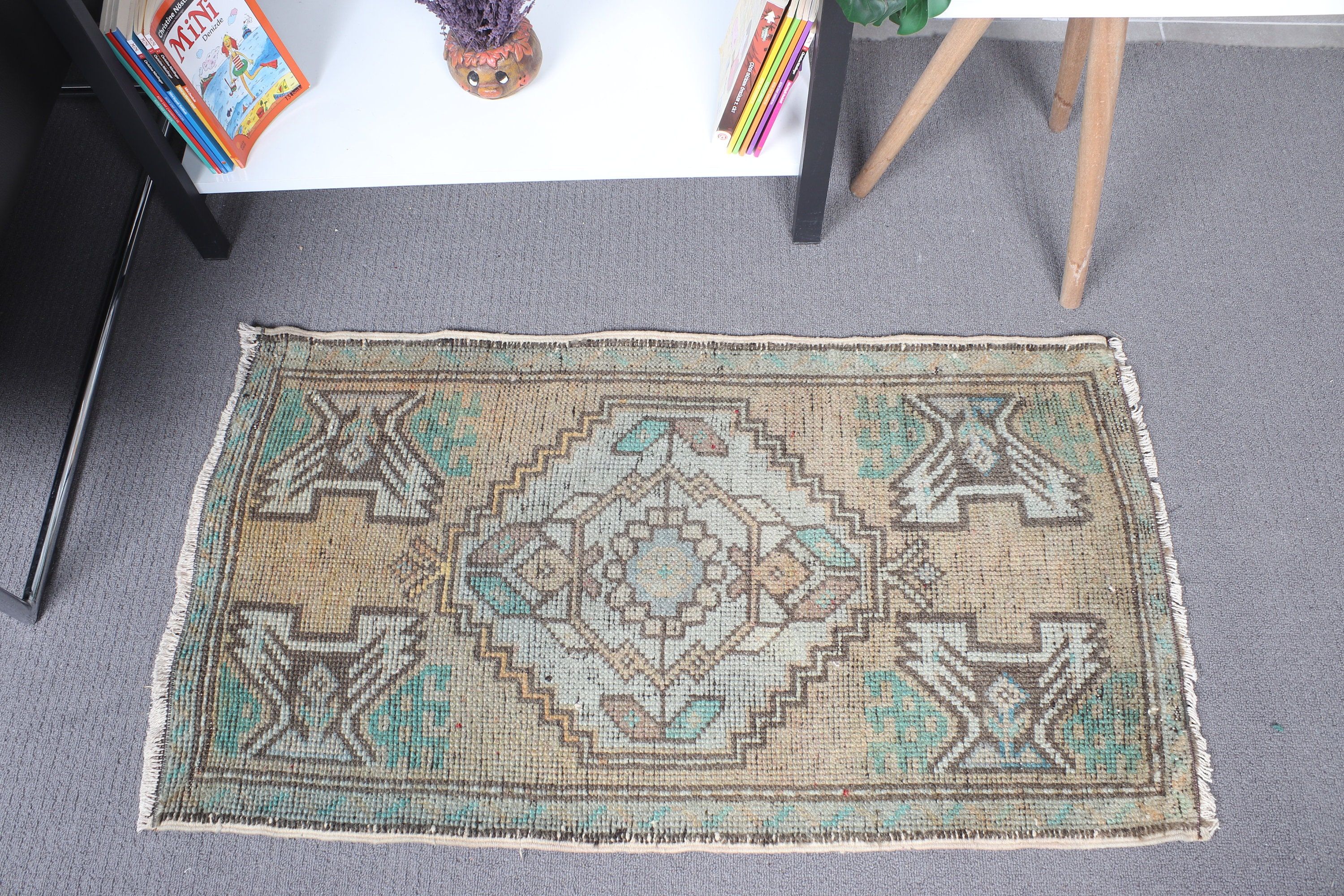 Duvara Asılı Halı, Kahverengi Anadolu Halısı, 1.7x3.2 ft Küçük Halı, Çocuk Halıları, Etnik Halılar, Vintage Halılar, Yer Halıları, Türk Halıları, Oushak Halısı