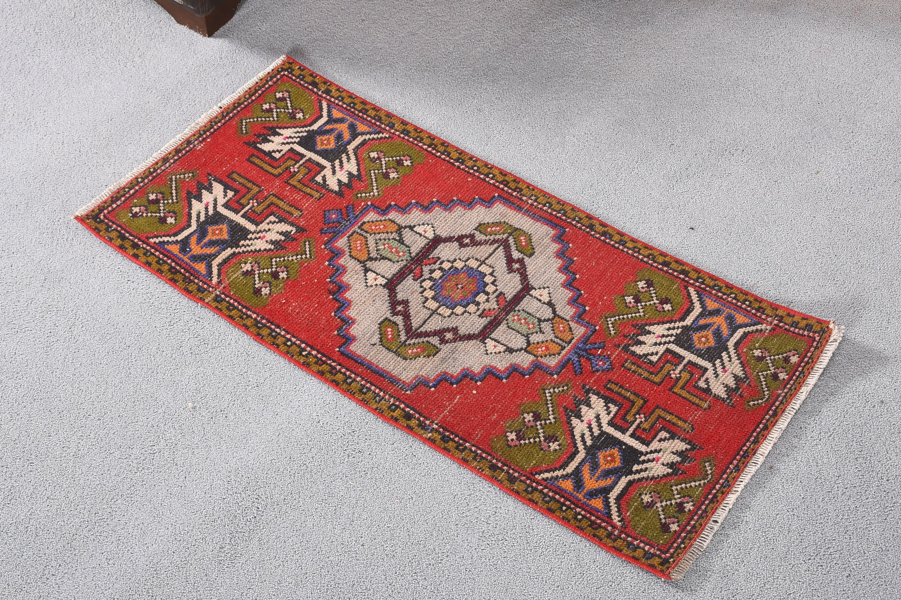 Red Bedroom Rugs, Turkish Rugs, Anatolian Rug, Vintage Rug, Rugs for Entry, Wall Hanging Rugs, Old Rug, 1.5x3.2 ft Small Rug