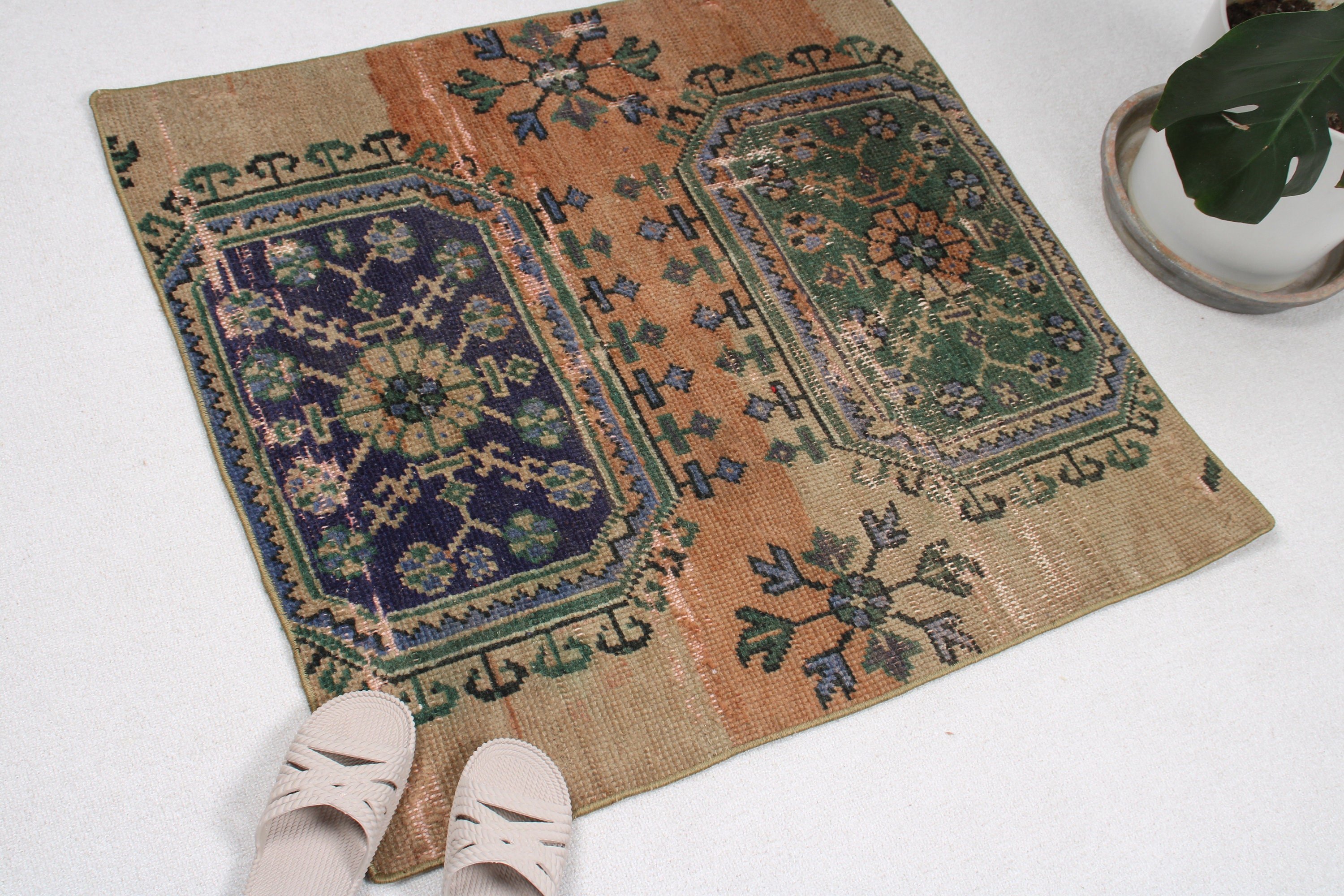 Araba Mat Halısı, 2.9x3.1 ft Küçük Halı, Mutfak Halısı, Sevimli Halılar, Ev Dekorasyonu Halısı, Turuncu Fas Halıları, Vintage Halı, Türk Halısı