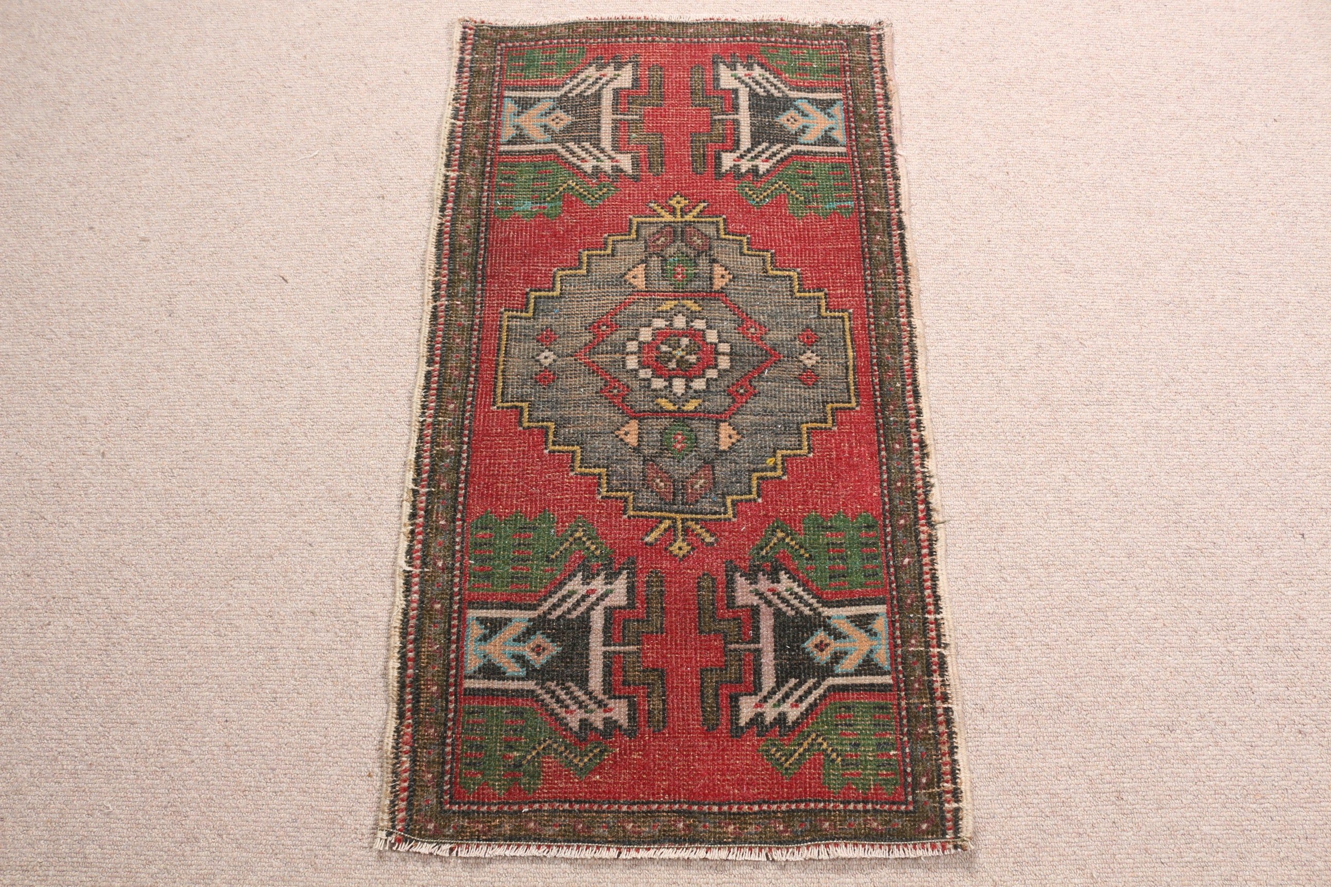 Araba Paspası Halıları, Vintage Halı, Fas Halısı, 1.8x3.1 ft Küçük Halı, Yün Halıları, Türk Halısı, Kapı Paspas Halıları, Giriş Halısı, Kırmızı Anadolu Halısı