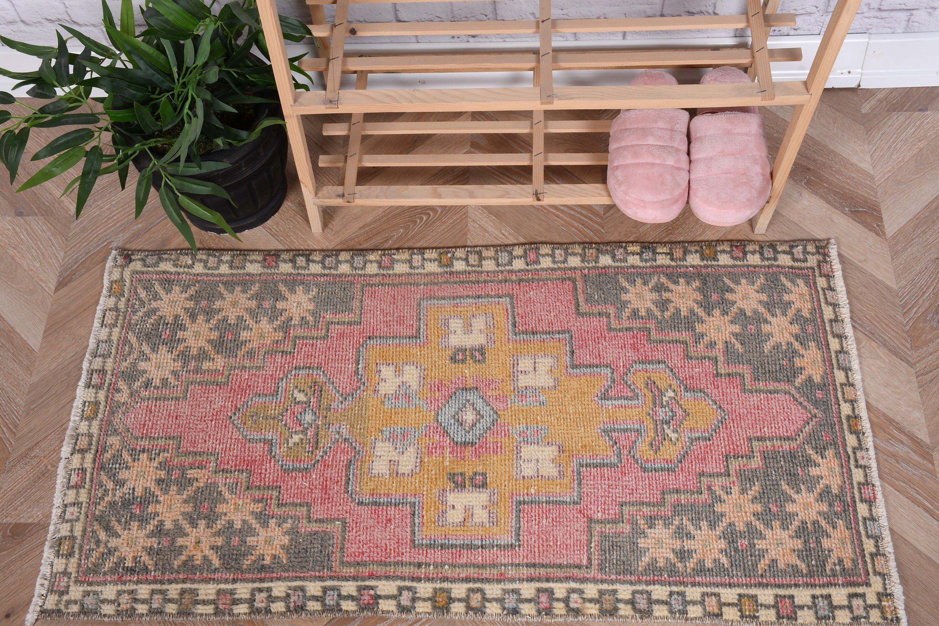 Nursery Rug, Wall Hanging Rug, Vintage Rug, Beige Oriental Rug, Turkish Rug, Oushak Rug, Anatolian Rugs, 1.7x3.2 ft Small Rug, Office Rug