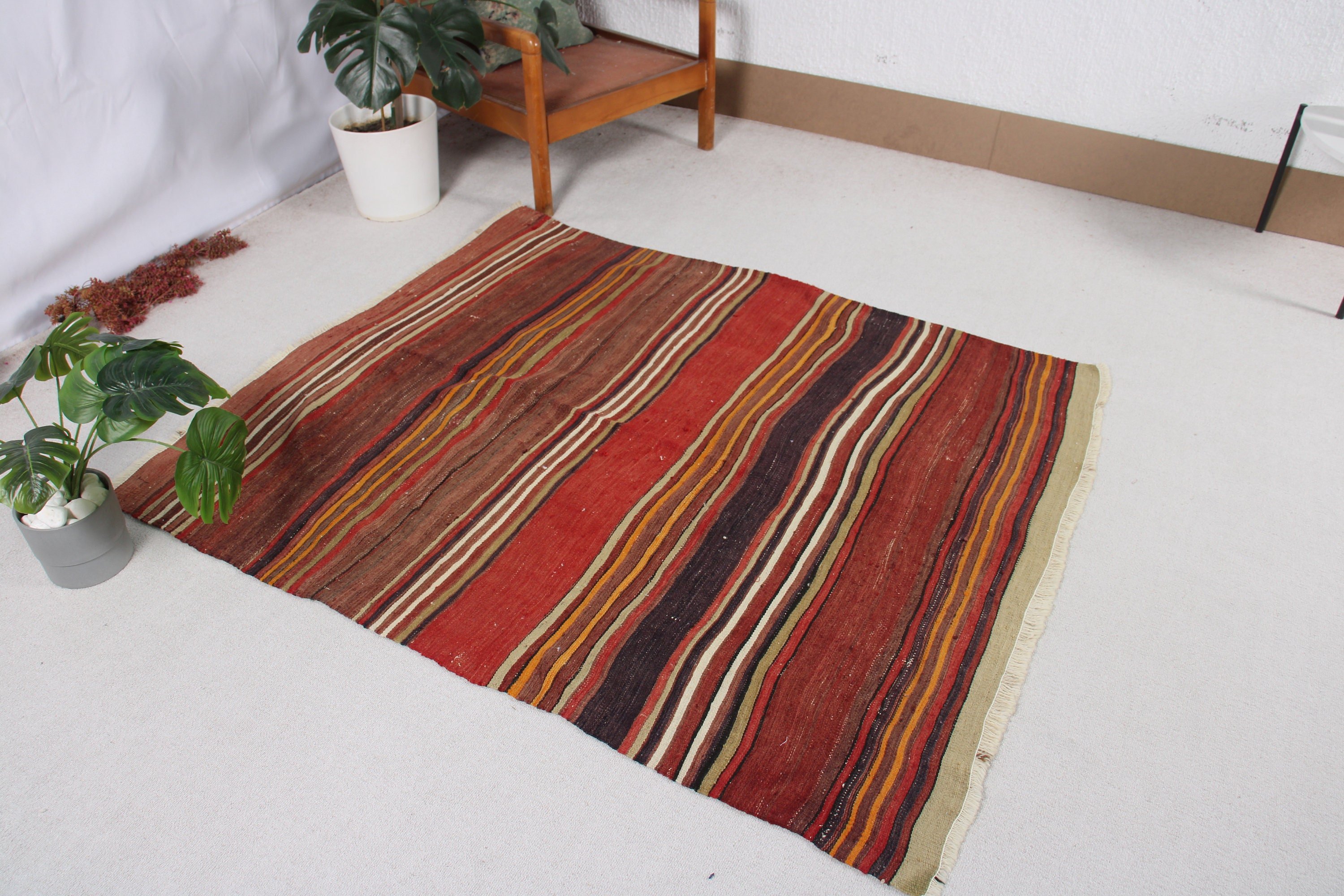 Boho Halı, Vintage Halılar, Türk Halısı, Kilim, Geometrik Halı, Kırmızı Geometrik Halı, 4.5x5.3 ft Aksan Halıları, Yatak Odası Halısı, Dekoratif Halı