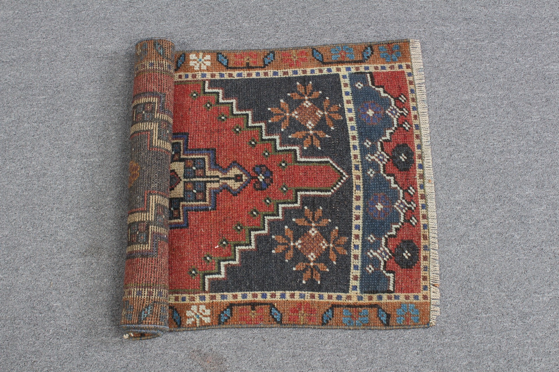 Türk Halısı, 1.8x3.6 ft Küçük Halı, Duvara Asılı Halı, Banyo Halısı, Kırmızı Oryantal Halılar, Yatak Odası Halıları, Estetik Halı, Vintage Halı