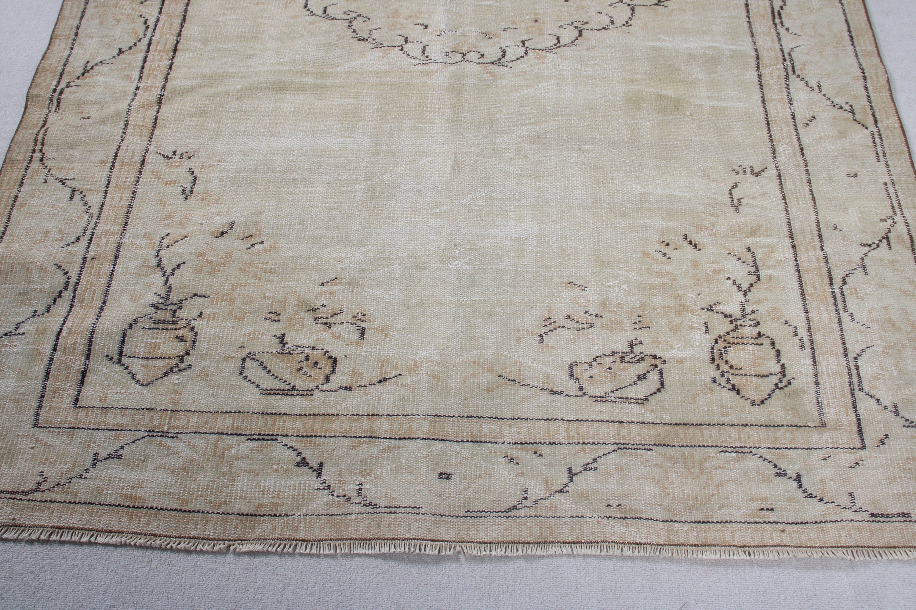 Vintage Rug, Living Room Rugs, Wool Rugs, 5.6x9.1 ft Large Rugs, Kitchen Rugs, Large Vintage Rugs, Turkish Rugs, Beige Antique Rugs