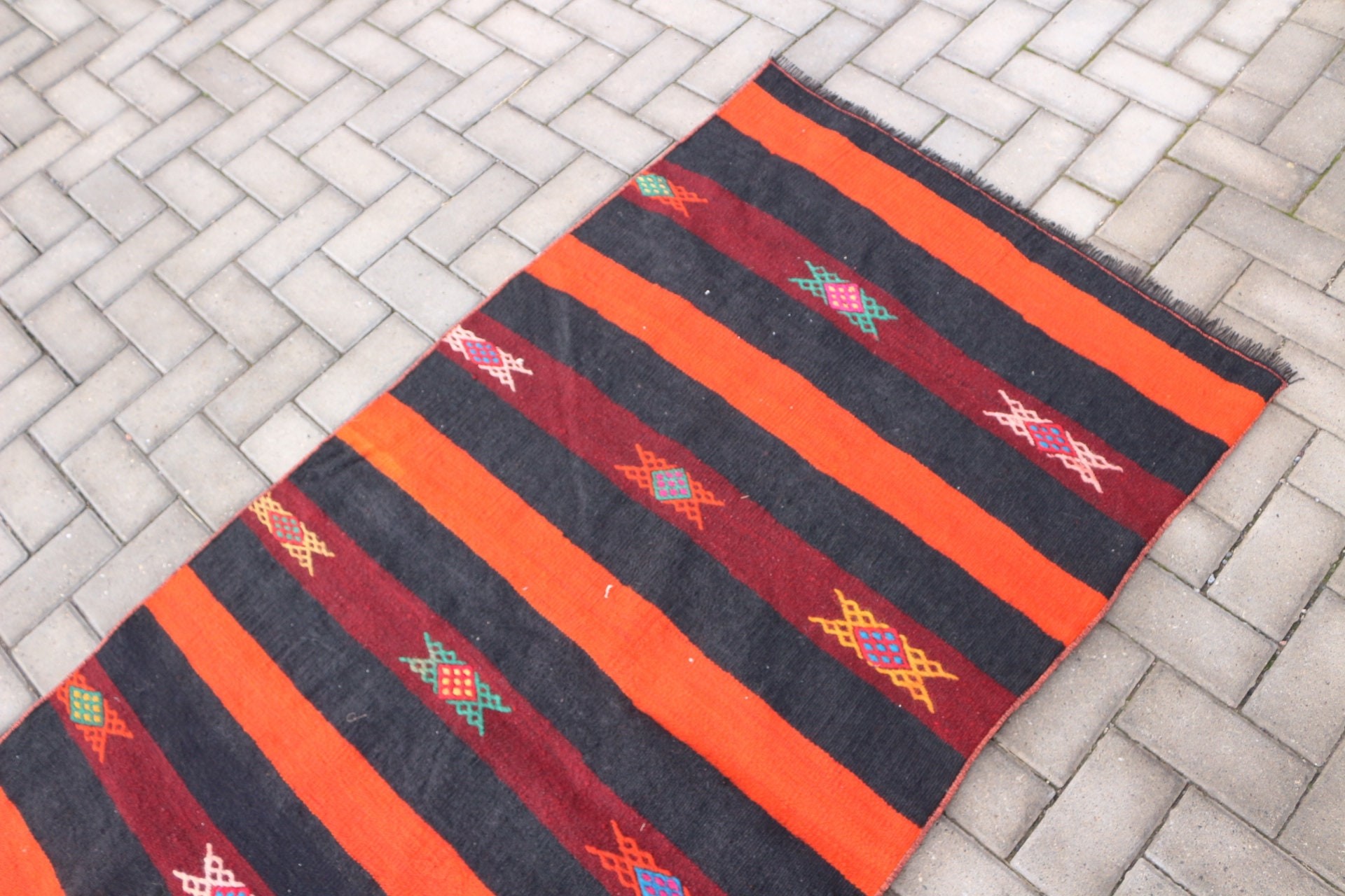 Soluk Halılar, Vintage Halı, Giriş Halısı, 3,1x6,8 ft Aksan Halısı, Siyah Fas Halısı, Mutfak Halıları, Türk Halısı, Yatak Odası Halısı, Kilim, Yer Halısı