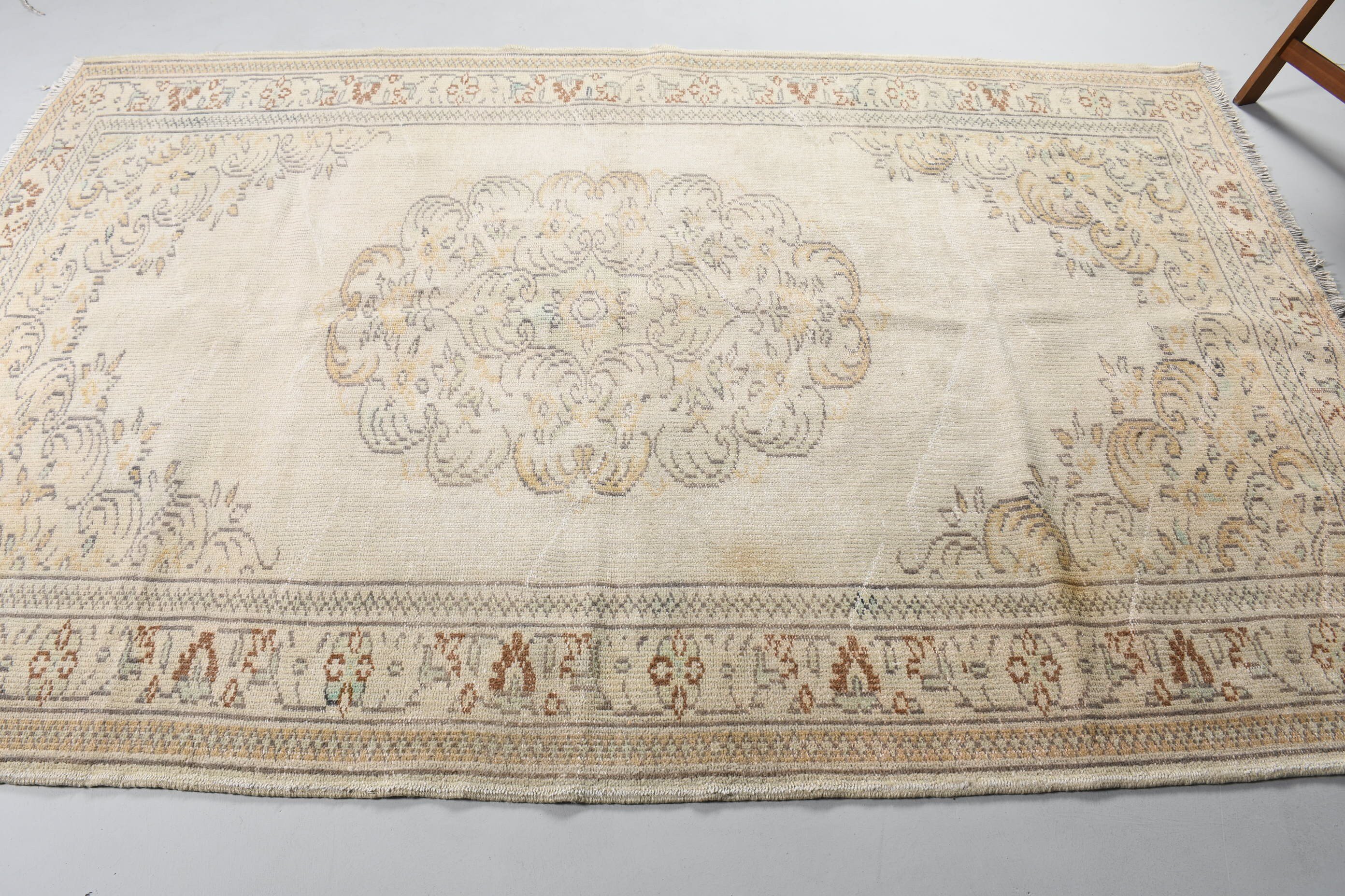 Yün Halı, El Dokuma Halılar, Mutfak Halıları, Türk Halıları, Bej Antika Halı, 5.4x8.4 ft Büyük Halı, Oturma Odası Halısı, Vintage Halılar, Salon Halısı