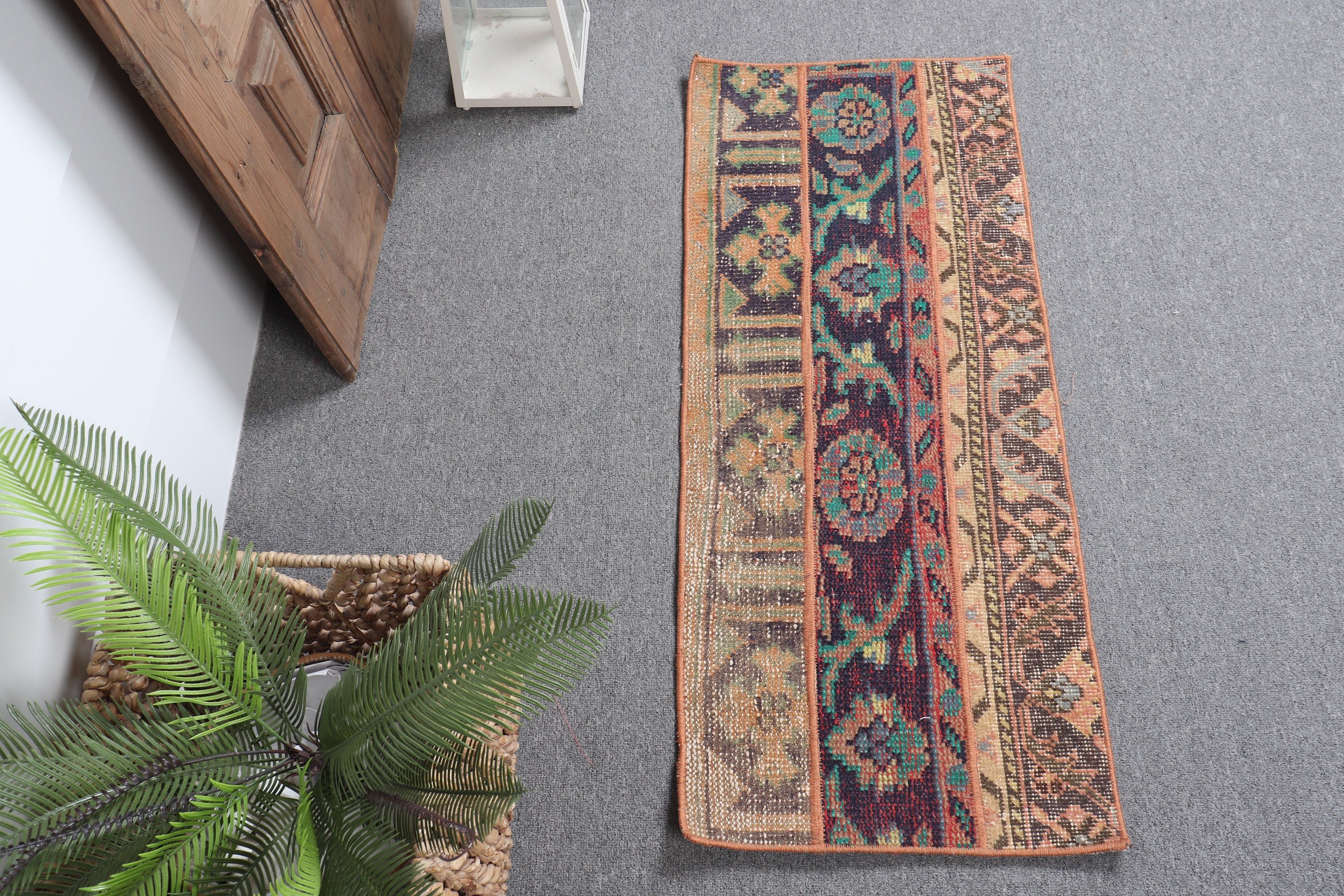 1.4x3.3 ft Küçük Halı, Mutfak Halıları, Kahverengi Yer Halıları, Yatak Odası Halıları, Havalı Halı, Banyo Halıları, Vintage Halı, Türk Halıları, Banyo Halısı