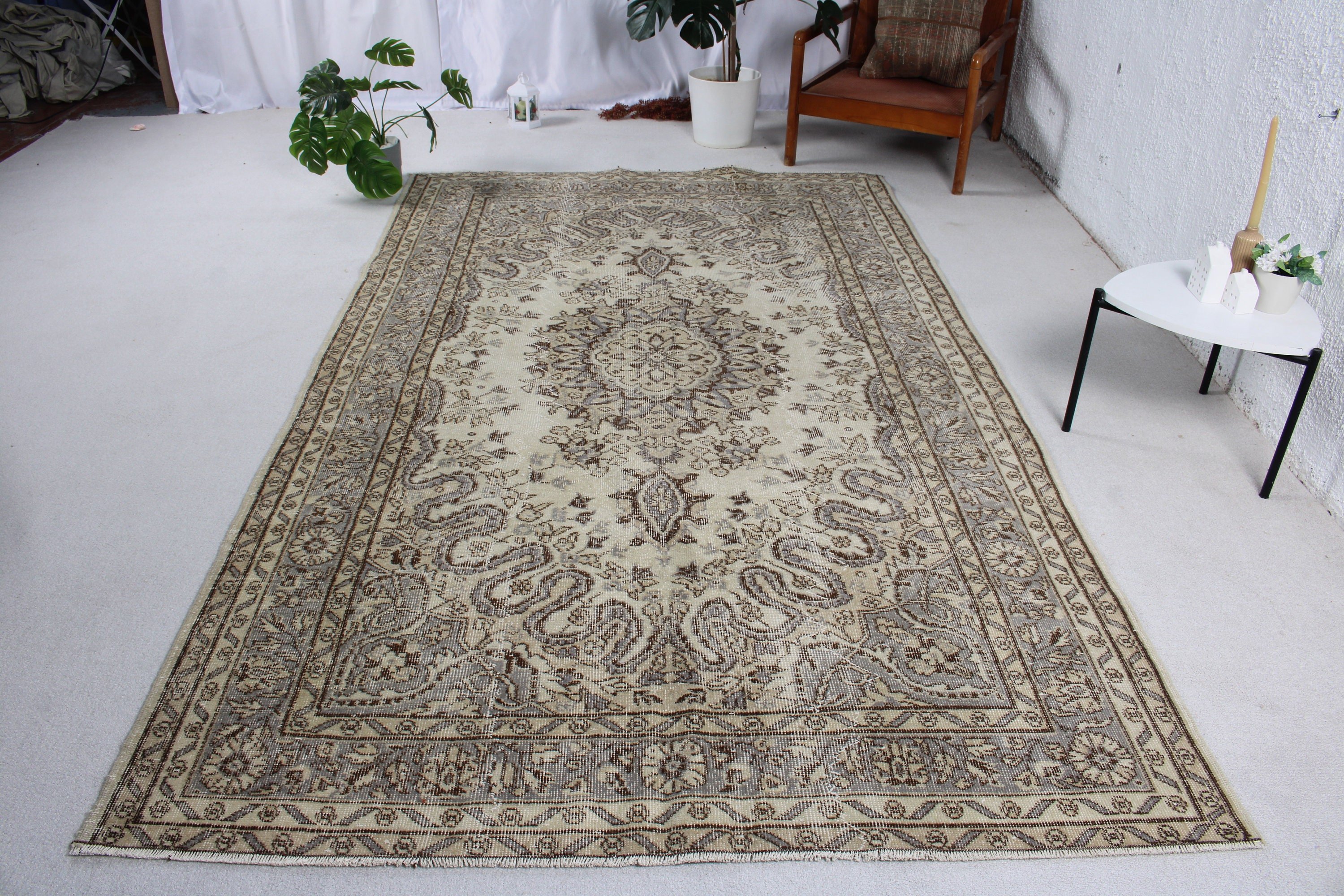 Bedroom Rug, 5.6x9.6 ft Large Rug, Turkish Rugs, Oriental Rug, Vintage Rug, Beige Kitchen Rugs, Luxury Rug, Large Vintage Rug, Outdoor Rug