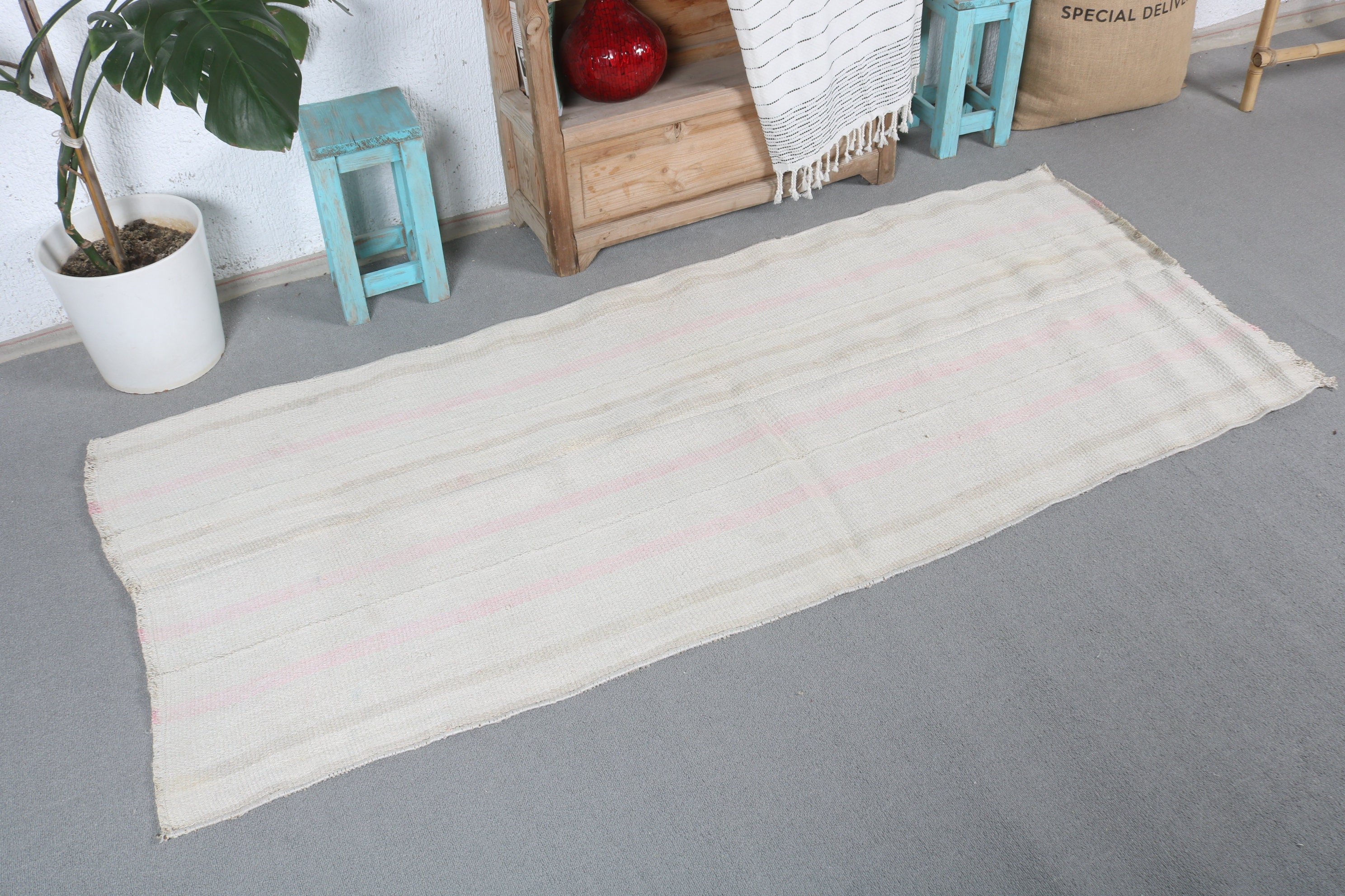 Bedroom Rug, Anatolian Rugs, Vintage Rug, White Oushak Rug, Turkey Rug, Moroccan Rugs, Kitchen Rugs, 2.8x6.6 ft Accent Rug, Turkish Rug