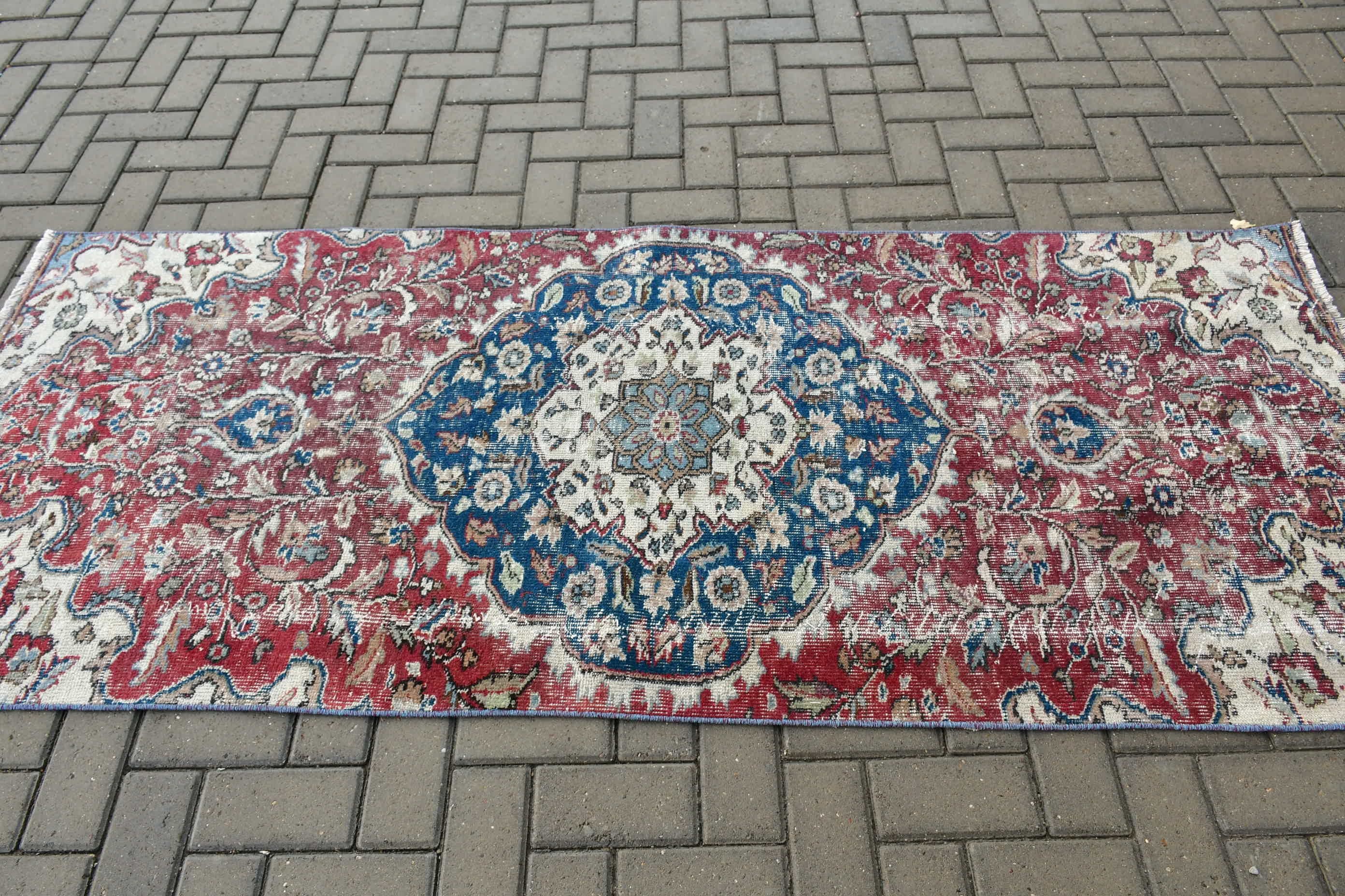 3.1x7.4 ft Accent Rug, Vintage Rug, Turkish Rugs, Moroccan Rugs, Oriental Rug, Kitchen Rug, Bedroom Rugs, Pale Rugs, Red Home Decor Rug
