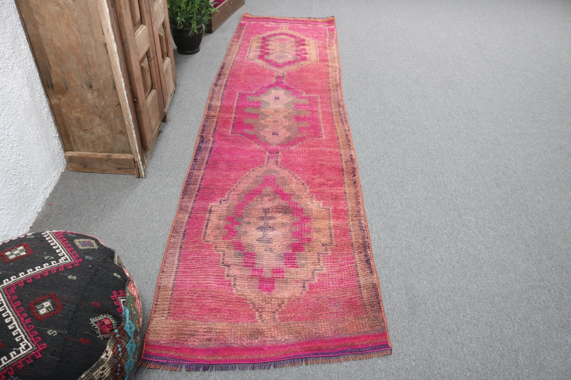 Beni Ourain Koşucu Halısı, Merdiven Halısı, Vintage Halı, Pembe Nötr Halılar, 2.6x9.9 ft Koşucu Halıları, Oryantal Halılar, Türk Halısı, Düz Dokuma Halı