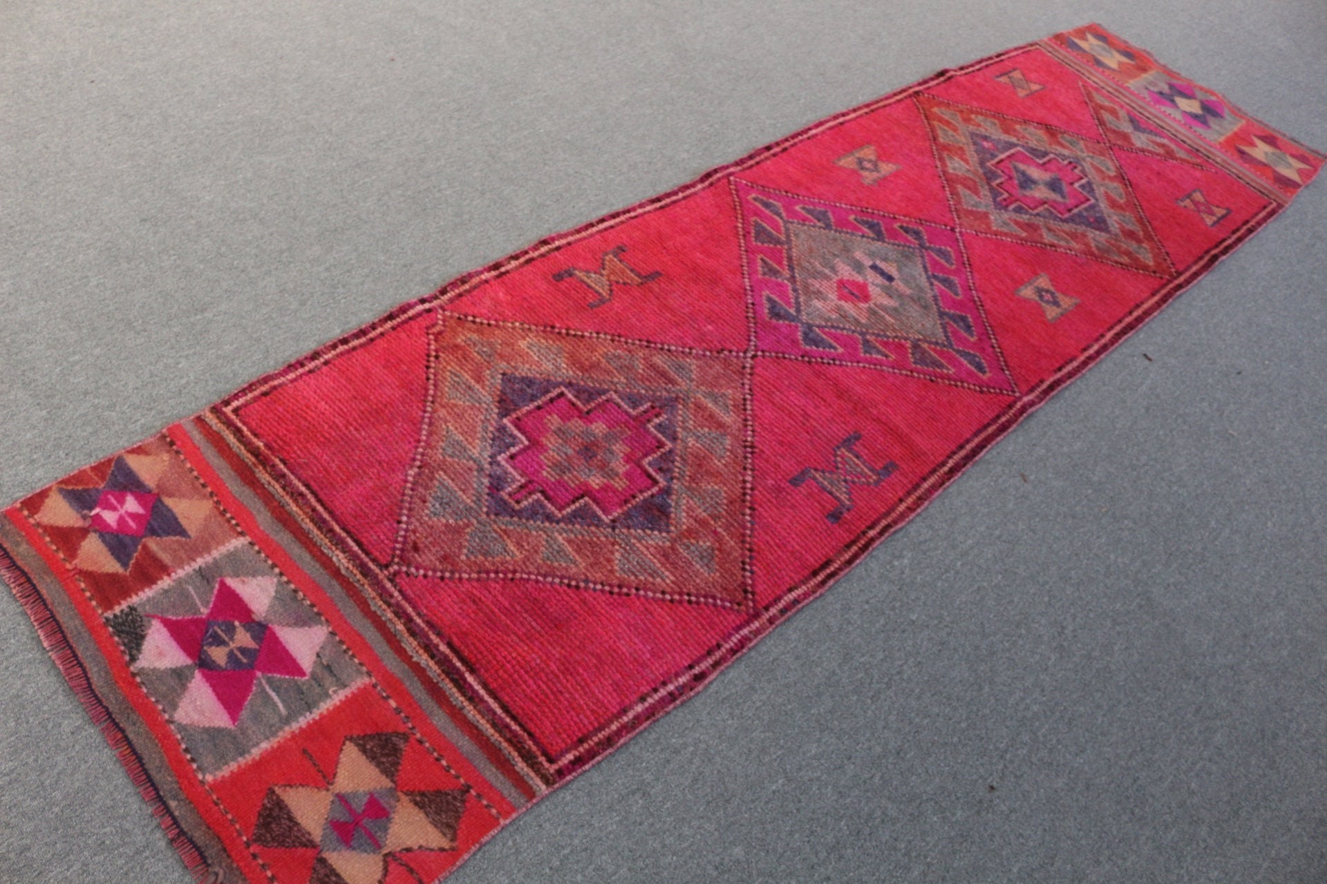 Koridor Halısı, Vintage Halılar, 2.5x10.2 ft Runner Halısı, Eski Halılar, Türk Halısı, Ev Dekor Halıları, Pembe Mutfak Halısı, Mutfak Halıları, Antika Halı