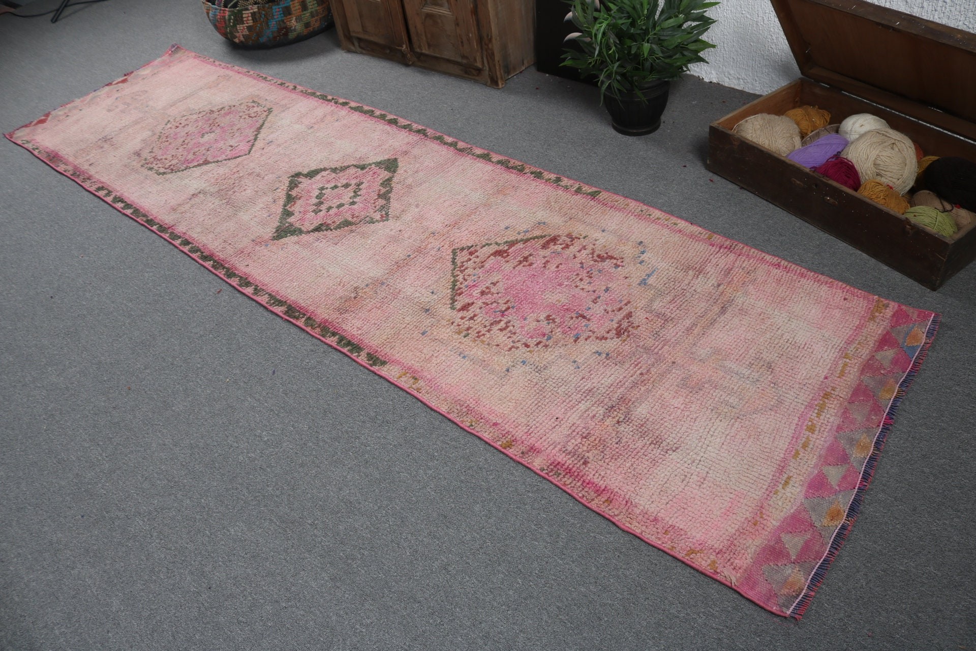 Vintage Halı, Pembe Fas Halısı, Modern Halı, Türk Halıları, Merdiven Halısı, Vintage Runner Halısı, Türkiye Halısı, 2.8x10.9 ft Runner Halısı