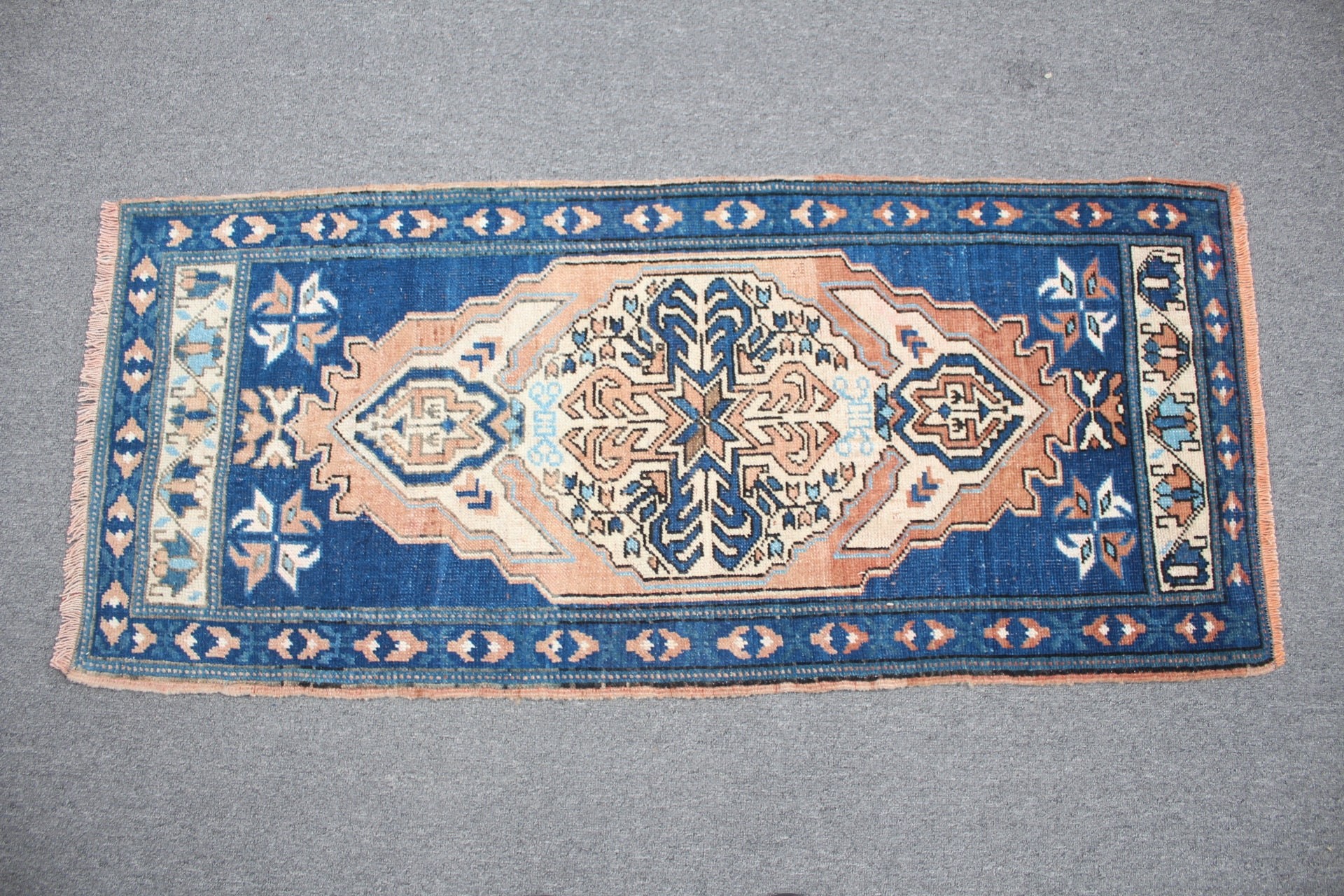 Mavi Yer Halısı, Mutfak Halıları, Türk Halısı, 1,7x3,9 ft Küçük Halı, Mutfak Halısı, Giriş Halısı, Vintage Halı, Oushak Halısı, Eski Halılar, Çocuk Halısı