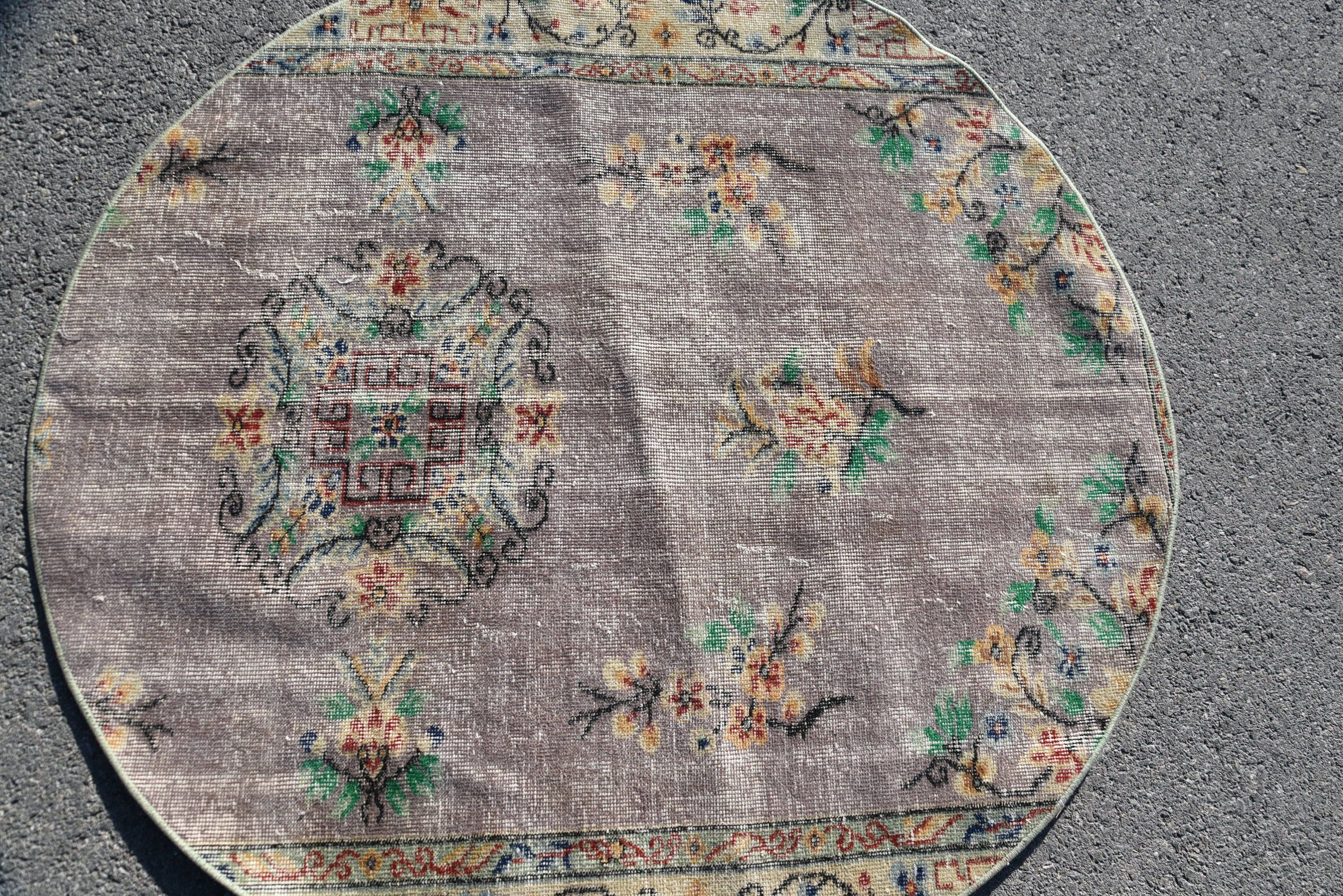 Vintage Halı, Giriş Halıları, Kabile Halıları, 4,6x4,6 ft Aksan Halısı, Eski Halılar, Yatak Odası Halıları, Türk Halısı, Ofis Halısı, Mutfak Halısı, Fas Halısı