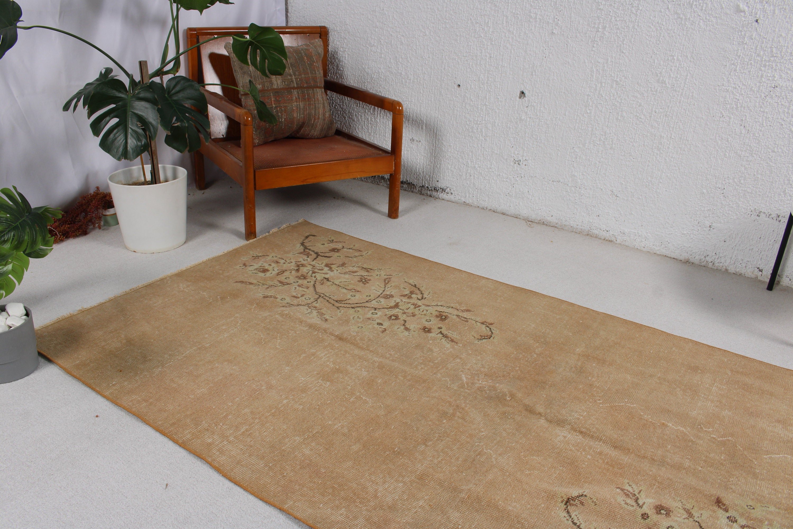 Vintage Rug, Dining Room Rug, Rugs for Indoor, Beige Antique Rug, 4x8.1 ft Area Rug, Oriental Rugs, Oushak Rug, Turkish Rugs, Indoor Rug