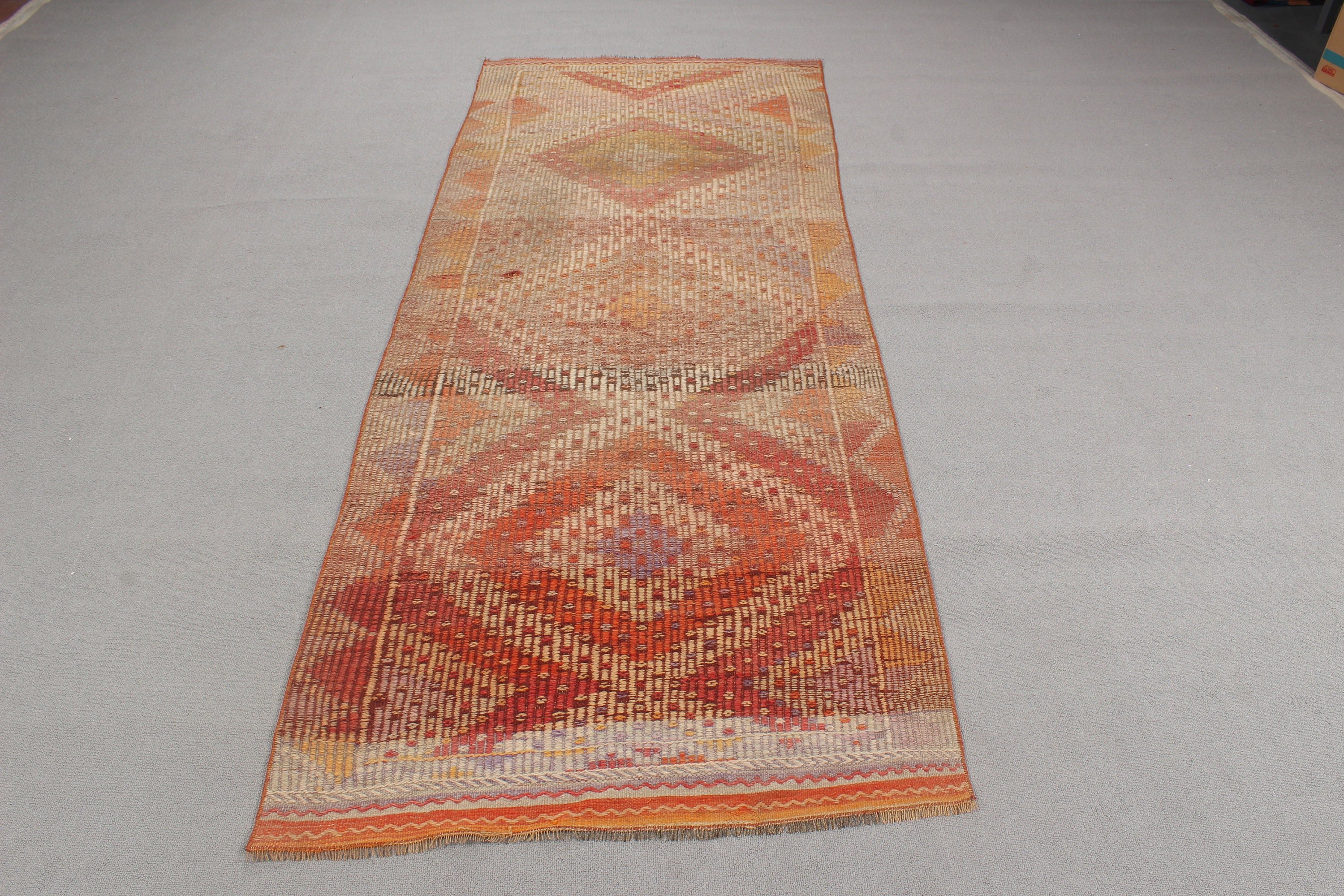 Uzun Yolluk Halıları, Türk Halısı, Kilim, Antika Halılar, Vintage Halı, 3x8.1 ft Koşucu Halısı, Koridor Halısı, El Dokuma Halılar, Bej Oushak Halılar