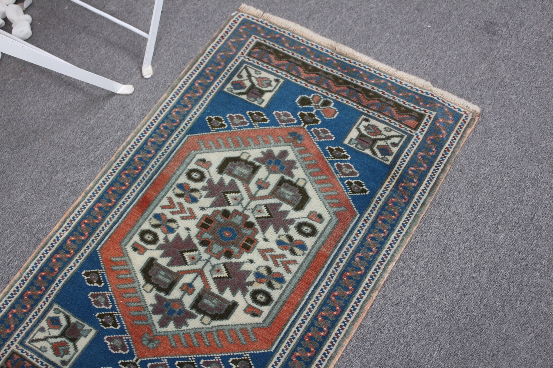 Mavi Yün Halılar, Oryantal Halılar, Banyo Halısı, Türk Halısı, Havalı Halılar, Vintage Halı, Duvara Asma Halılar, 1.8x2.9 ft Küçük Halılar, Kapı Paspası Halısı