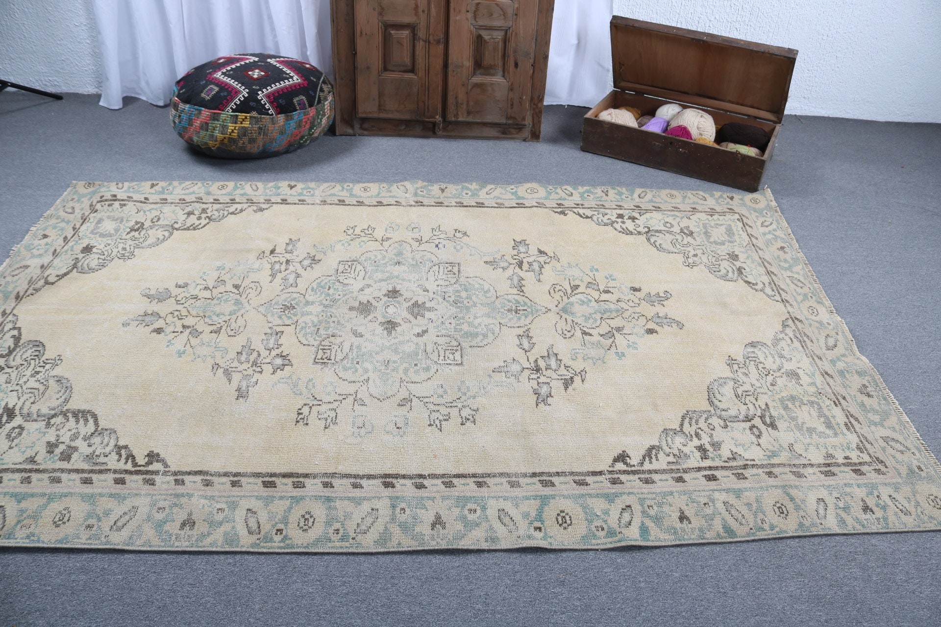 Large Vintage Rug, 5.4x8.5 ft Large Rugs, Bedroom Rug, Vintage Rugs, Home Decor Rugs, Turkish Rugs, Beige Anatolian Rugs, Moroccan Rugs