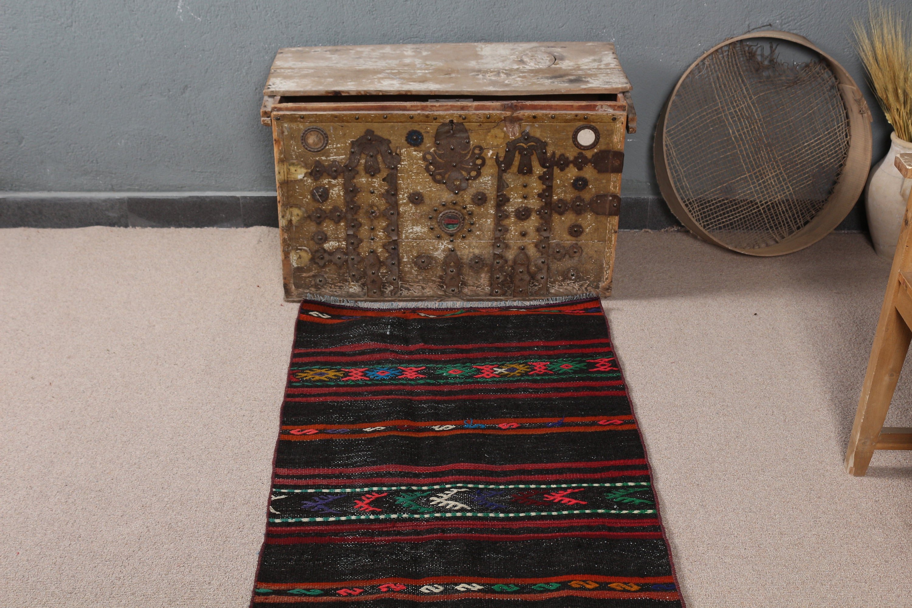 Araba Paspası Halıları, Vintage Halı, Mutfak Halısı, 2.3x5.4 ft Küçük Halı, Siyah Antika Halı, Kilim, Çocuk Halıları, Türk Halıları