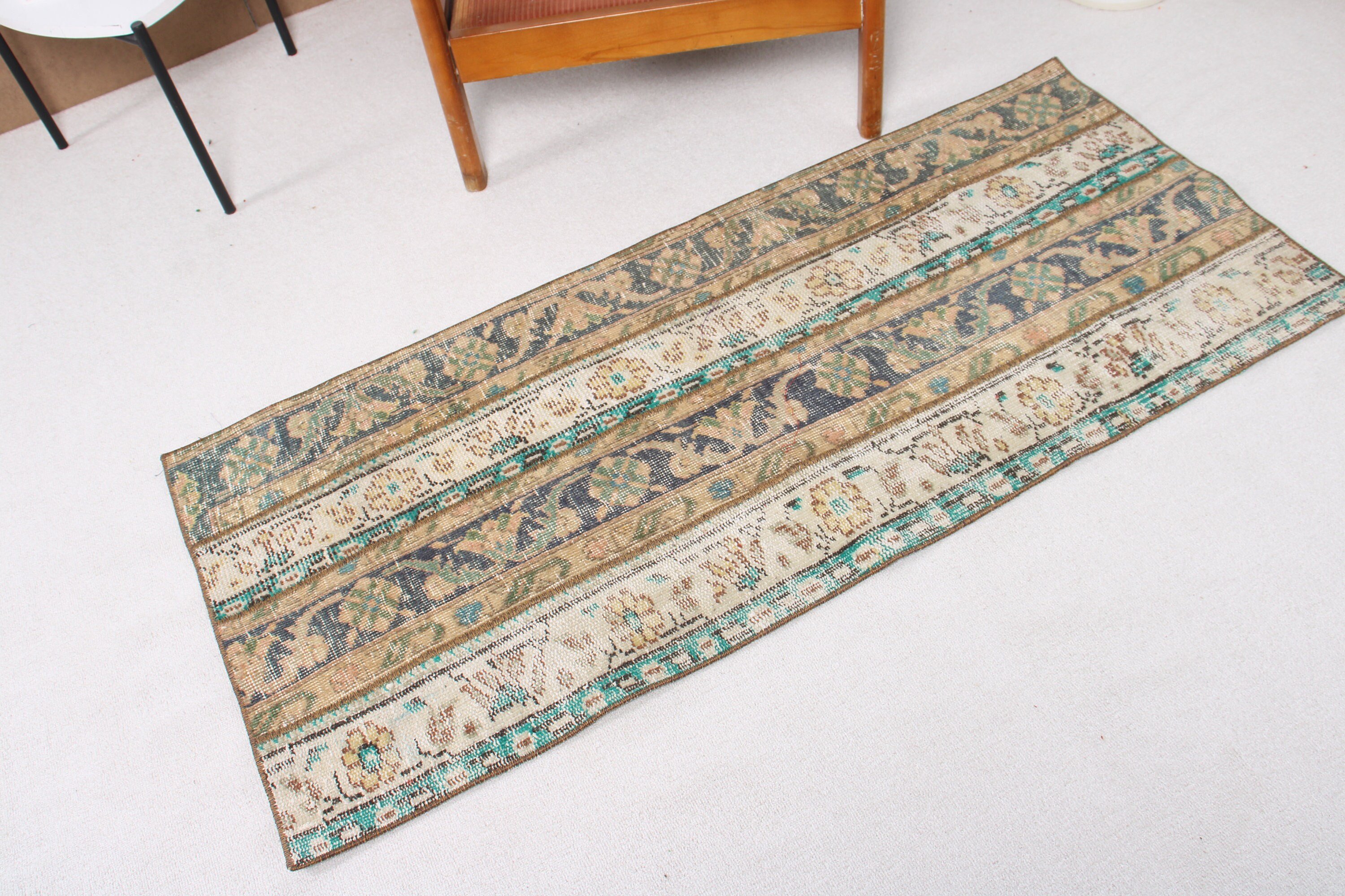 Vintage Rugs, Small Area Rug, Entry Rugs, Green Moroccan Rugs, Tribal Rugs, Turkish Rug, Bedroom Rugs, Anatolian Rug, 2.2x5 ft Small Rug