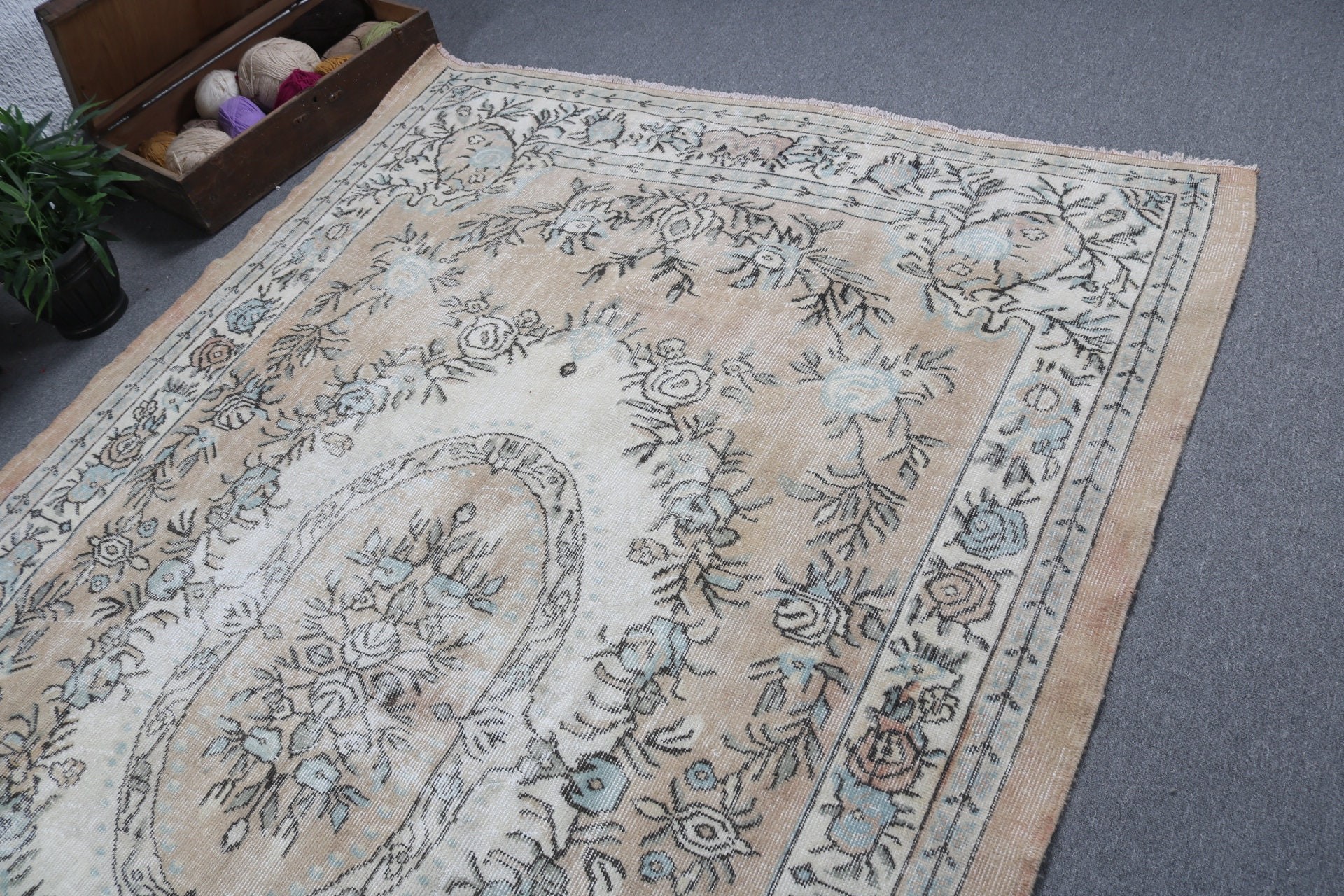 Beige Antique Rug, Vintage Rug, Bedroom Rug, Luxury Rugs, Turkish Rug, Large Oushak Rug, 6.2x9.4 ft Large Rug, Neutral Rug, Living Room Rug