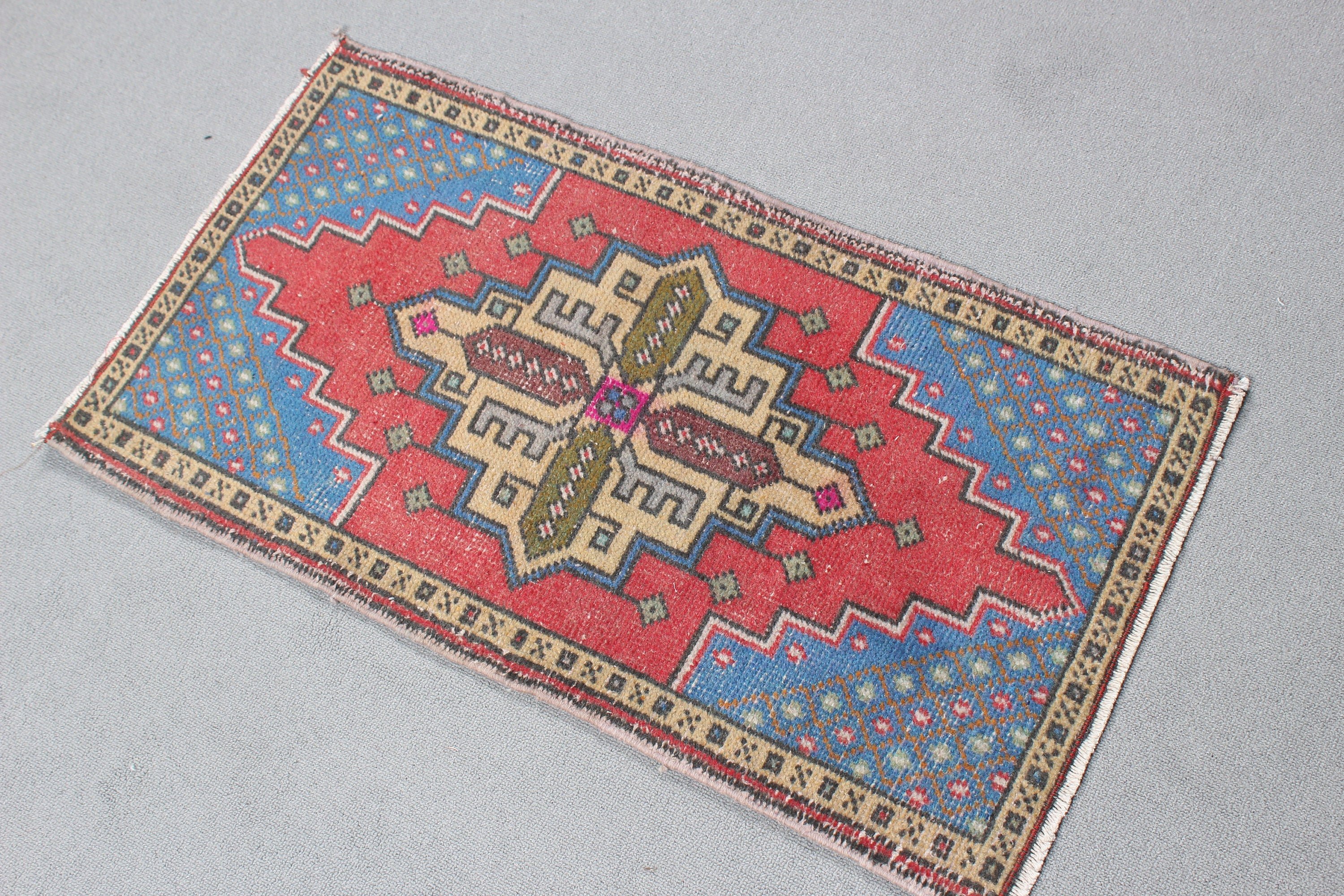 1.5x2.9 ft Small Rug, Oriental Rugs, Small Boho Rug, Red Statement Rug, Turkish Rug, Vintage Rug, Tribal Rugs, Small Area Rug