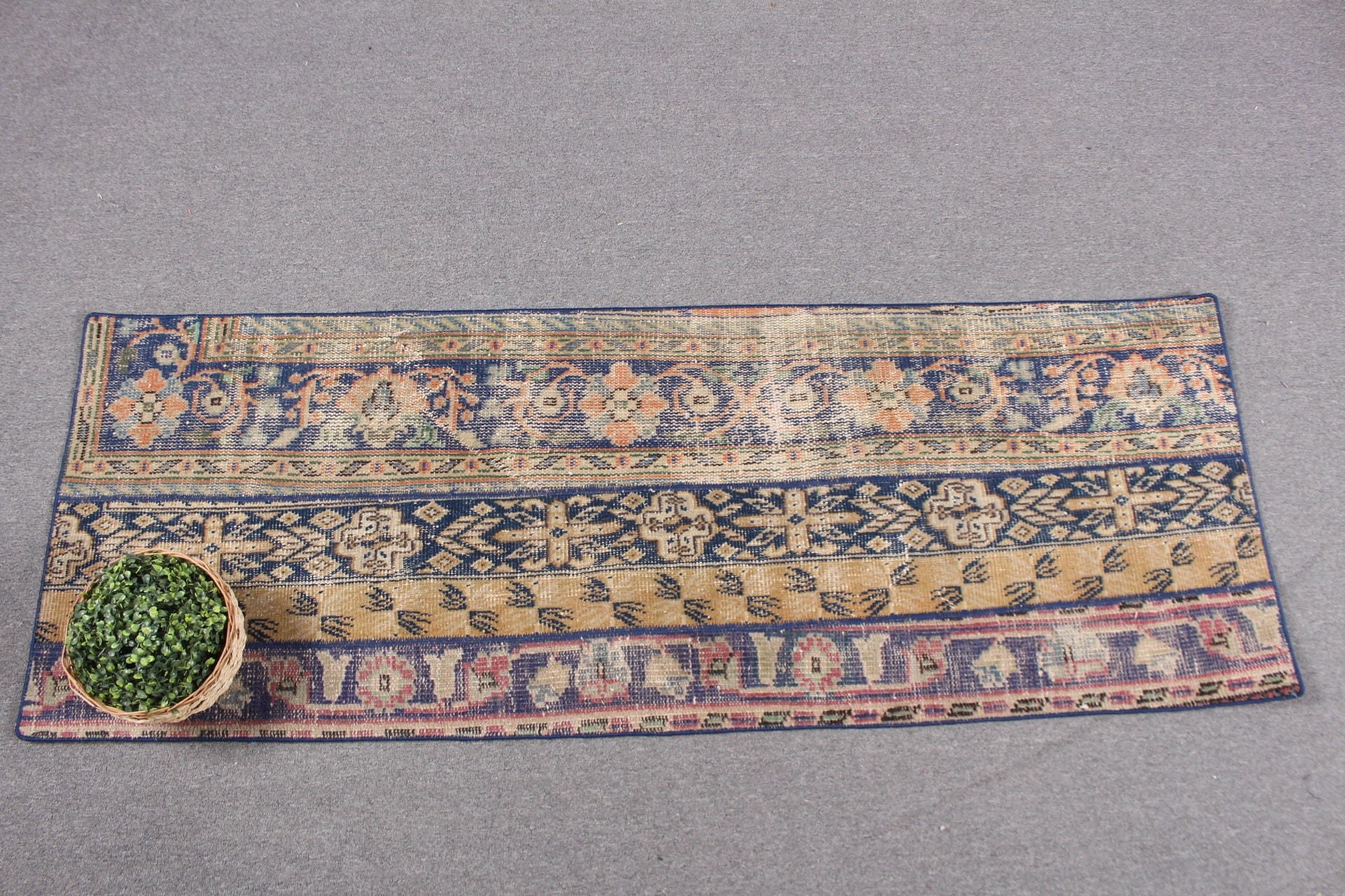 Mavi Zemin Halısı, 2.2x5.9 ft Runner Halısı, Vintage Halı, Koridor Halıları, Ev Dekorasyonu Halıları, Mutfak Halıları, Yurt Halısı, Türk Halıları