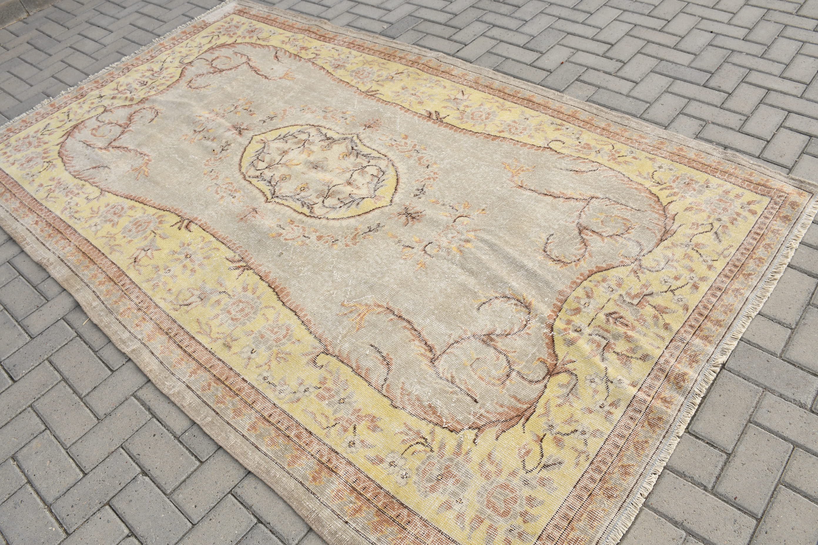 Vintage Rug, Old Rug, Dining Room Rugs, 5.4x9.1 ft Large Rug, Living Room Rugs, Yellow Oushak Rugs, Turkish Rug, Bedroom Rug