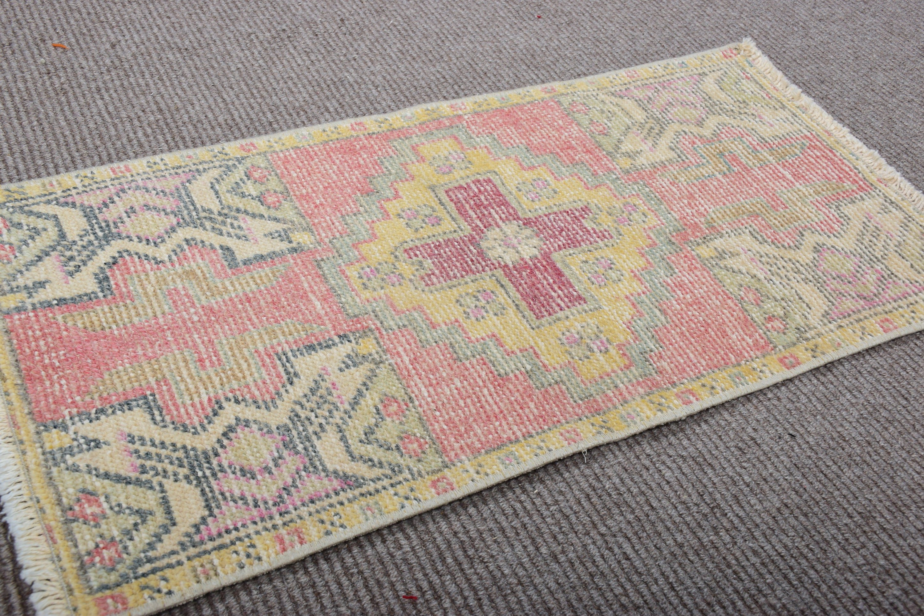 Home Decor Rug, Vintage Rugs, Turkish Rugs, Small Vintage Rugs, 1.5x2.8 ft Small Rug, Exotic Rugs, Car Mat Rug, Antique Rugs, Red Wool Rug