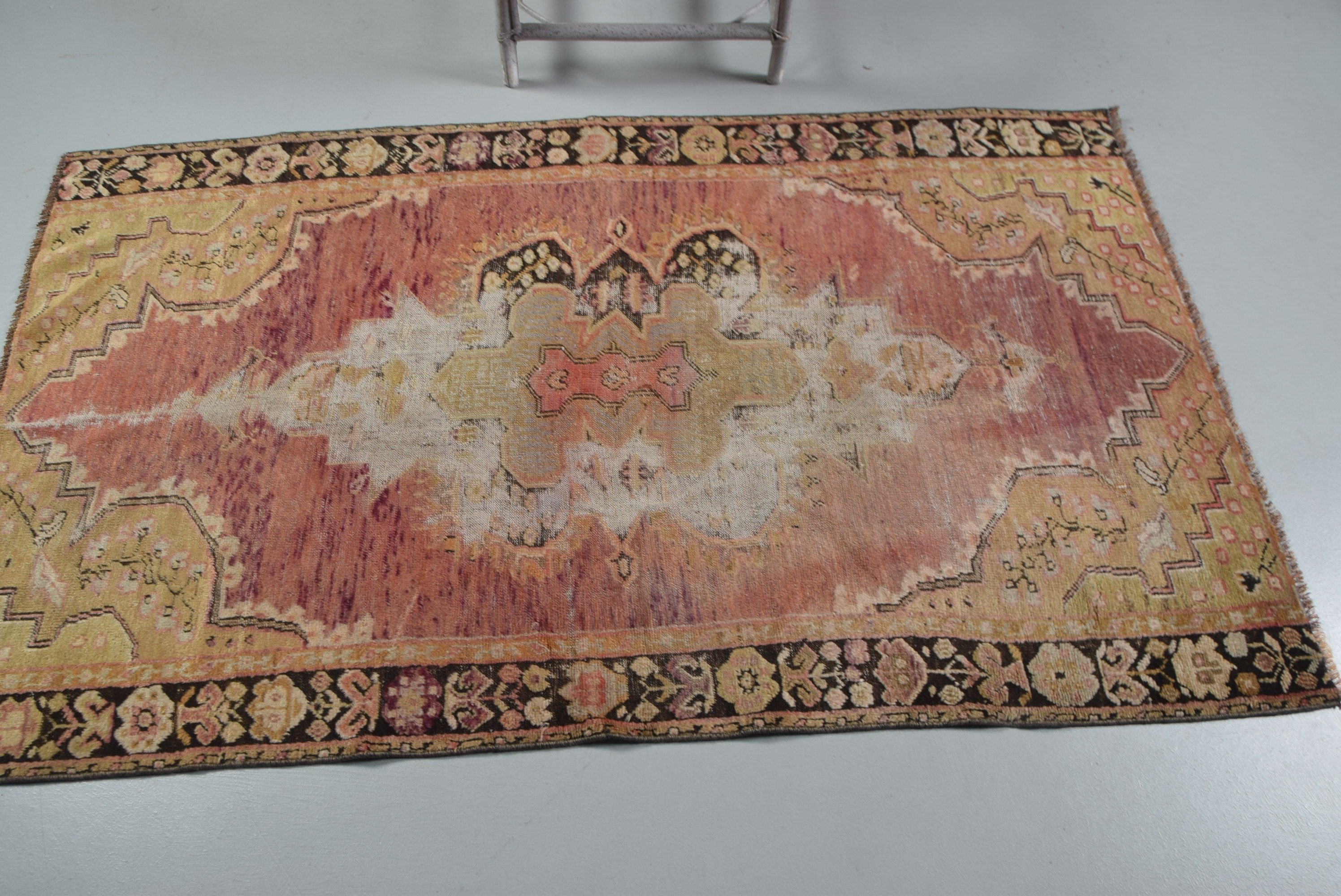 Red Oushak Rug, Kitchen Rugs, Anatolian Rug, Vintage Rug, Oushak Rug, 3.6x6 ft Accent Rug, Rugs for Bedroom, Bedroom Rugs, Turkish Rugs
