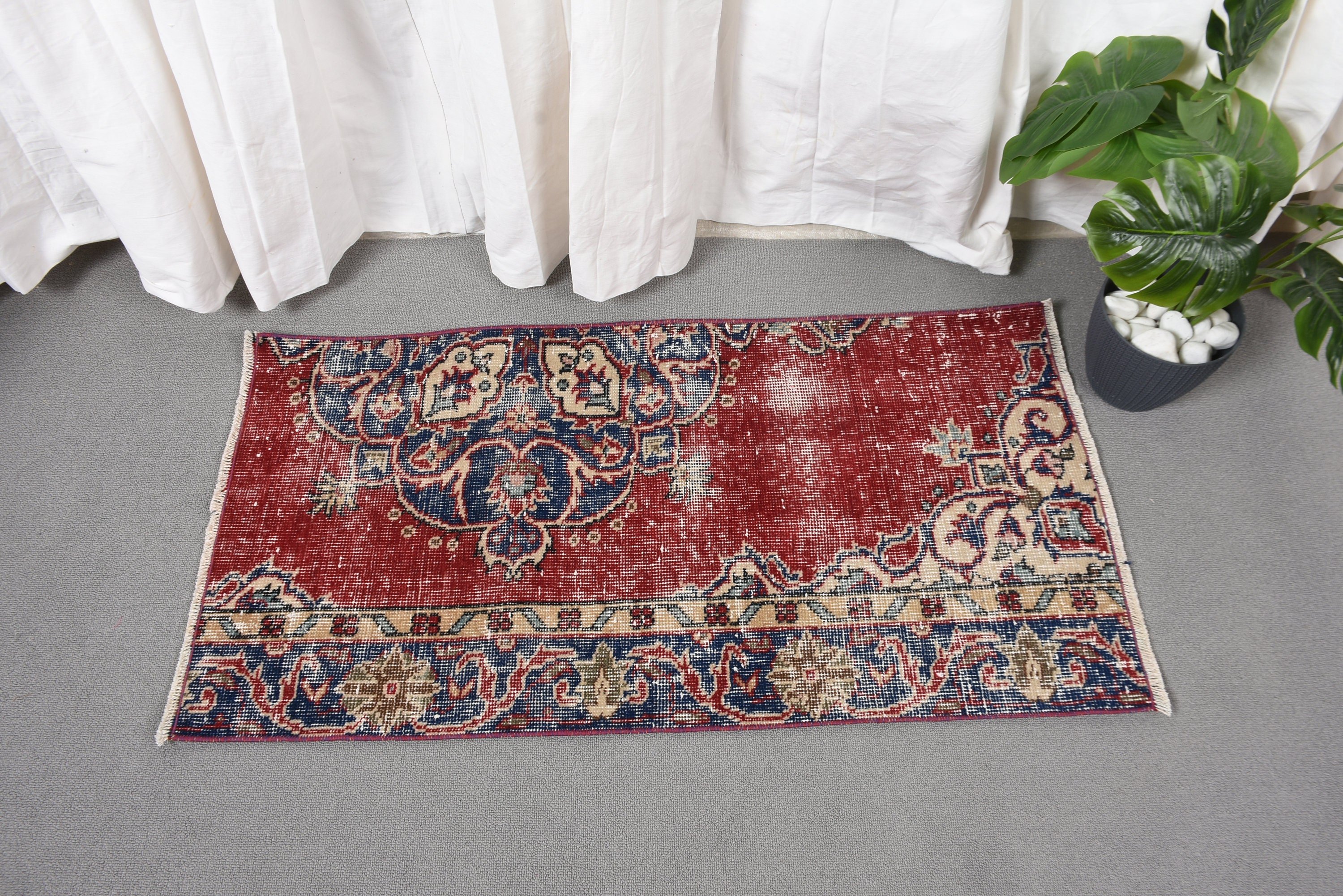 Kırmızı Mutfak Halısı, Vintage Halı, Araba Paspas Halısı, Türk Halısı, Fas Halıları, Düz Dokuma Halılar, Egzotik Halılar, 1.8x3.6 ft Küçük Halı, Mutfak Halıları