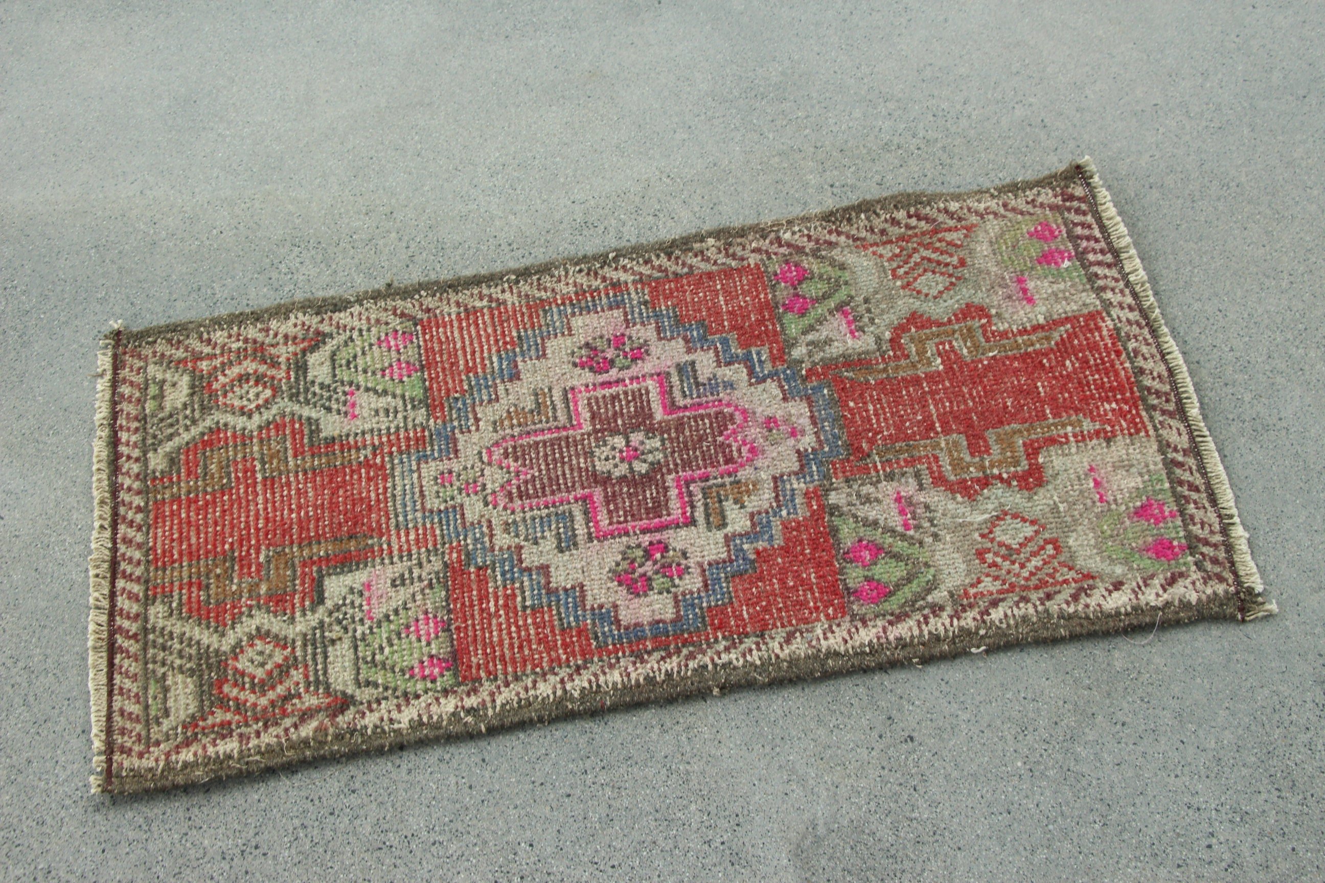 Entry Rug, Neutral Rug, Rugs for Bathroom, 1.5x3 ft Small Rug, Nursery Rug, Red Boho Rug, Turkey Rugs, Oushak Rug, Vintage Rug, Turkish Rug