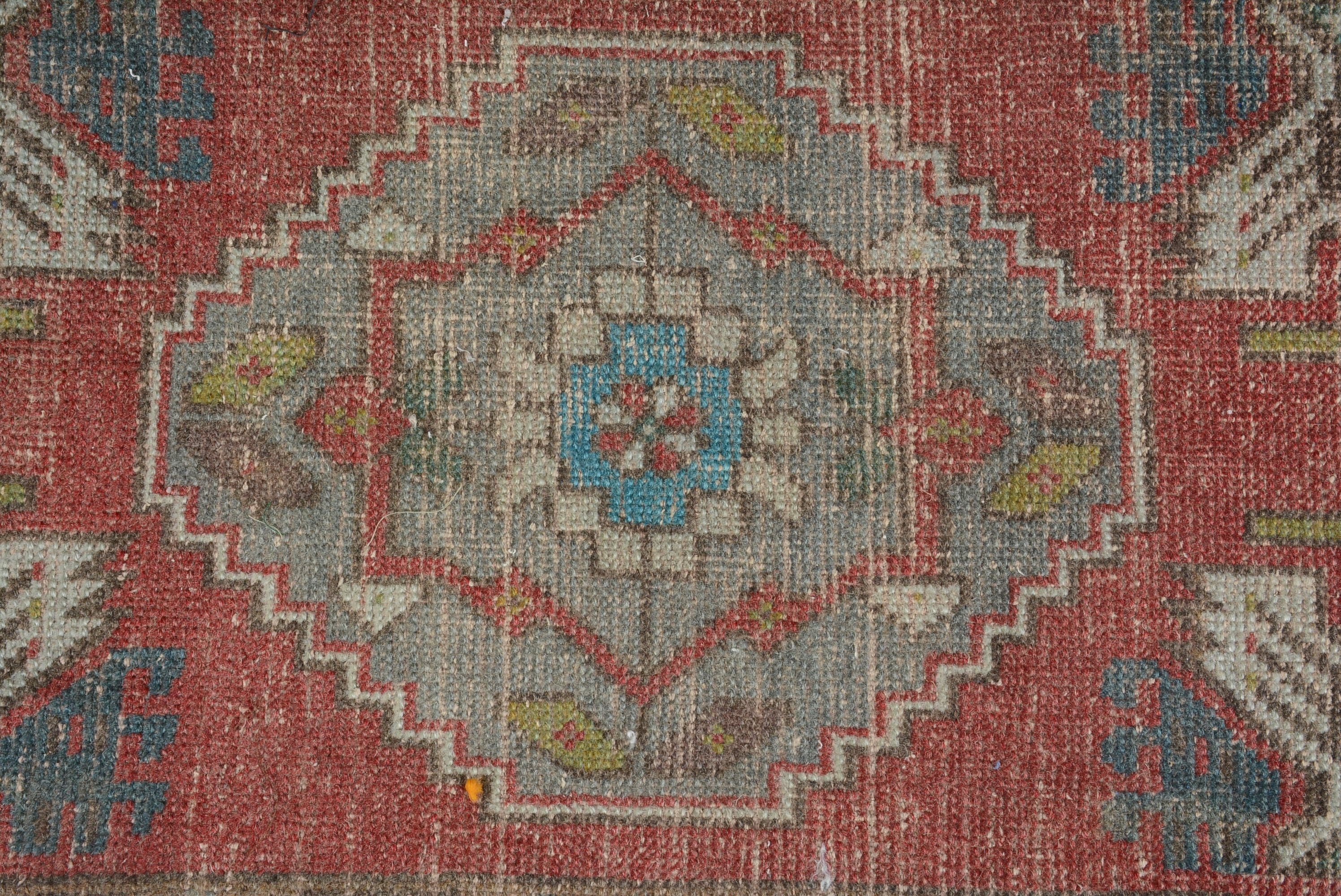 Vintage Halı, Giriş Halısı, Banyo Halıları, Kırmızı 1.7x3.2 ft Küçük Halı, Türk Halısı, Kapı Paspası Halıları, Oryantal Halılar, Havalı Halı