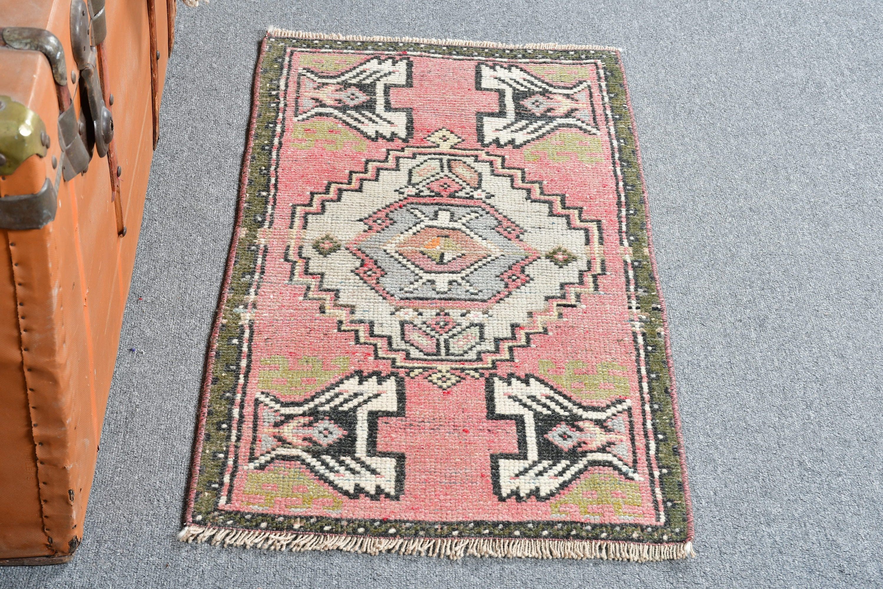 Art Rugs, Pink Anatolian Rug, Home Decor Rugs, Wall Hanging Rug, Nursery Rug, 1.6x2.9 ft Small Rug, Oushak Rug, Vintage Rug, Turkish Rug