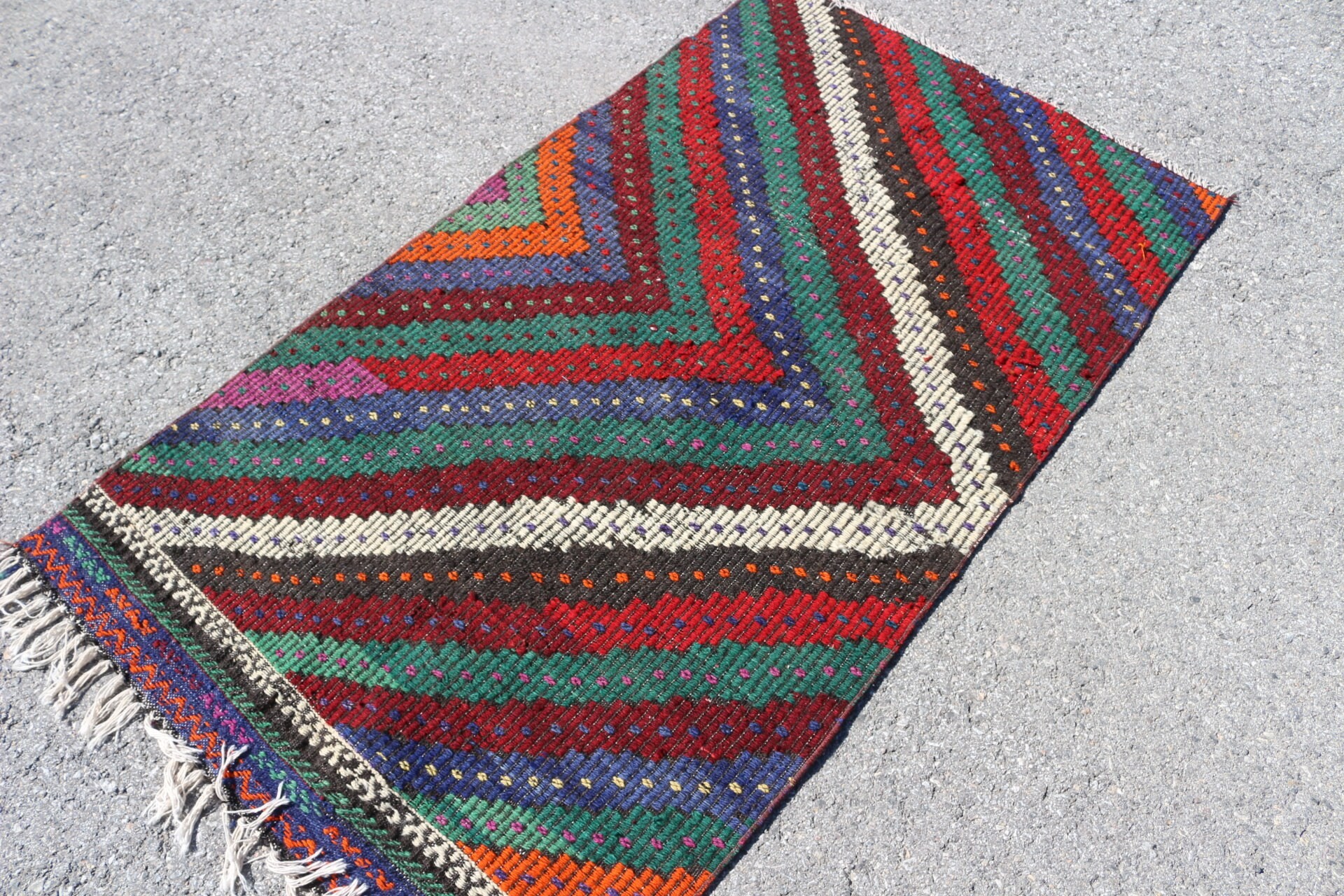 Yatak odası Kilim, Türk Kilim, Ev Kilim, 91x160 cm Antre Kilim, Mutfak Kilim, Giriş Kilim, Mutfak Kilim, Anadolu Kilim, Siyah Uşak Kilim