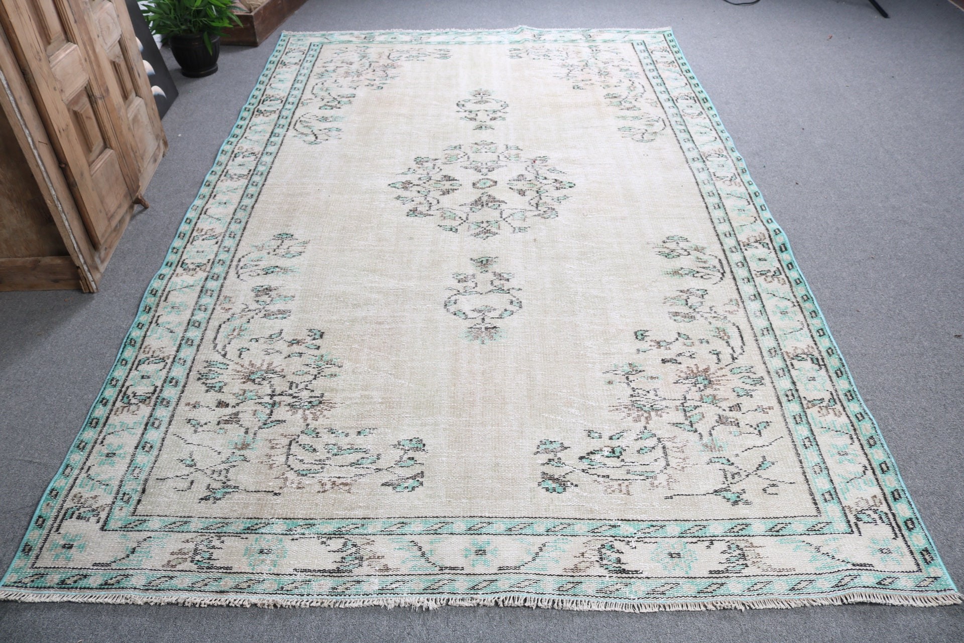 Bohemian Rugs, Turkish Rugs, Cool Rugs, Salon Rugs, Wool Rug, Large Vintage Rug, Beige Statement Rug, Vintage Rug, 6x9.6 ft Large Rugs