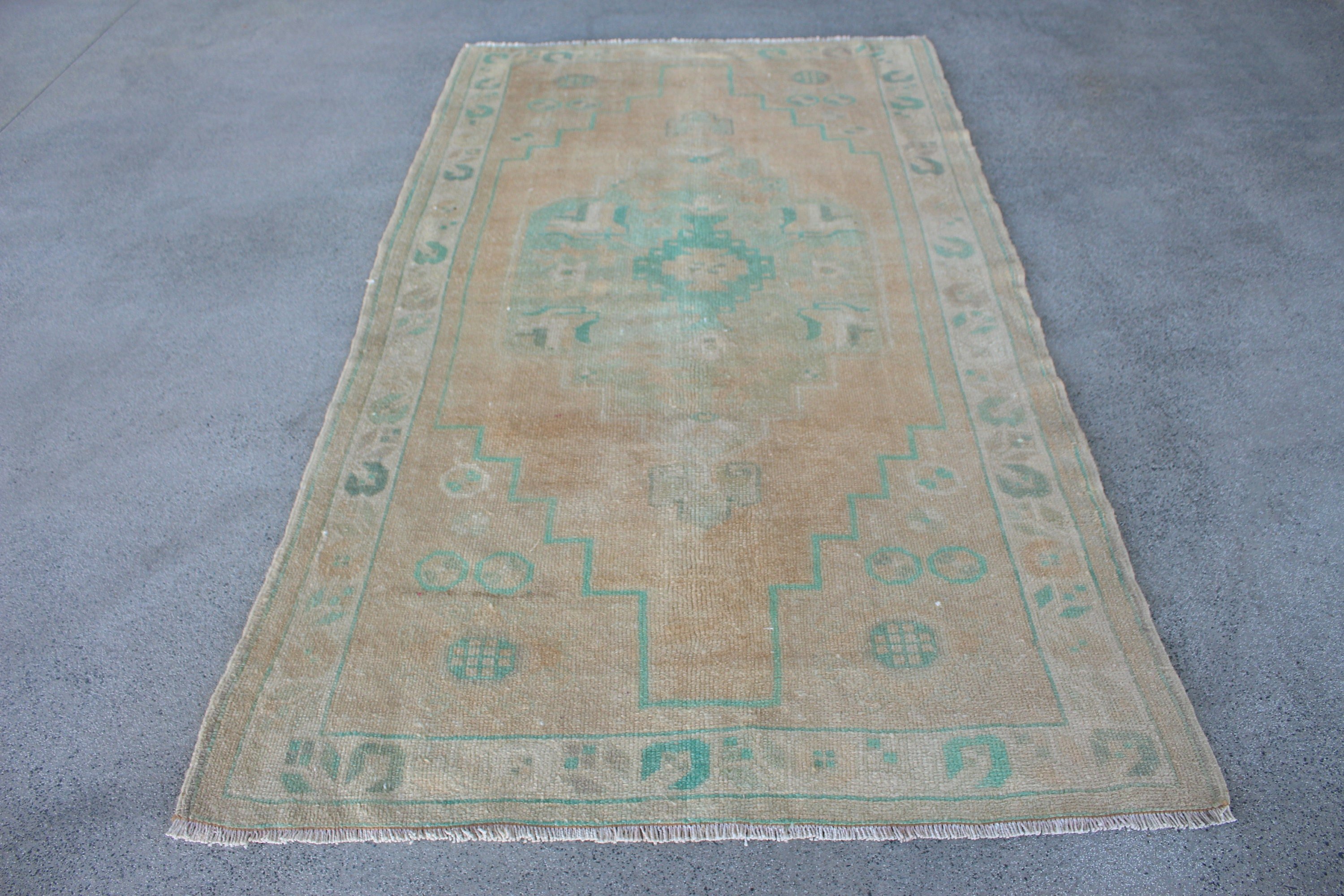 Türk Halıları, Mutfak Halısı, Vintage Halı, 4,3x7,2 ft Alan Halıları, Anadolu Halıları, Antika Halılar, Turuncu Soğuk Halı, Alan Halıları, Aztek Halısı