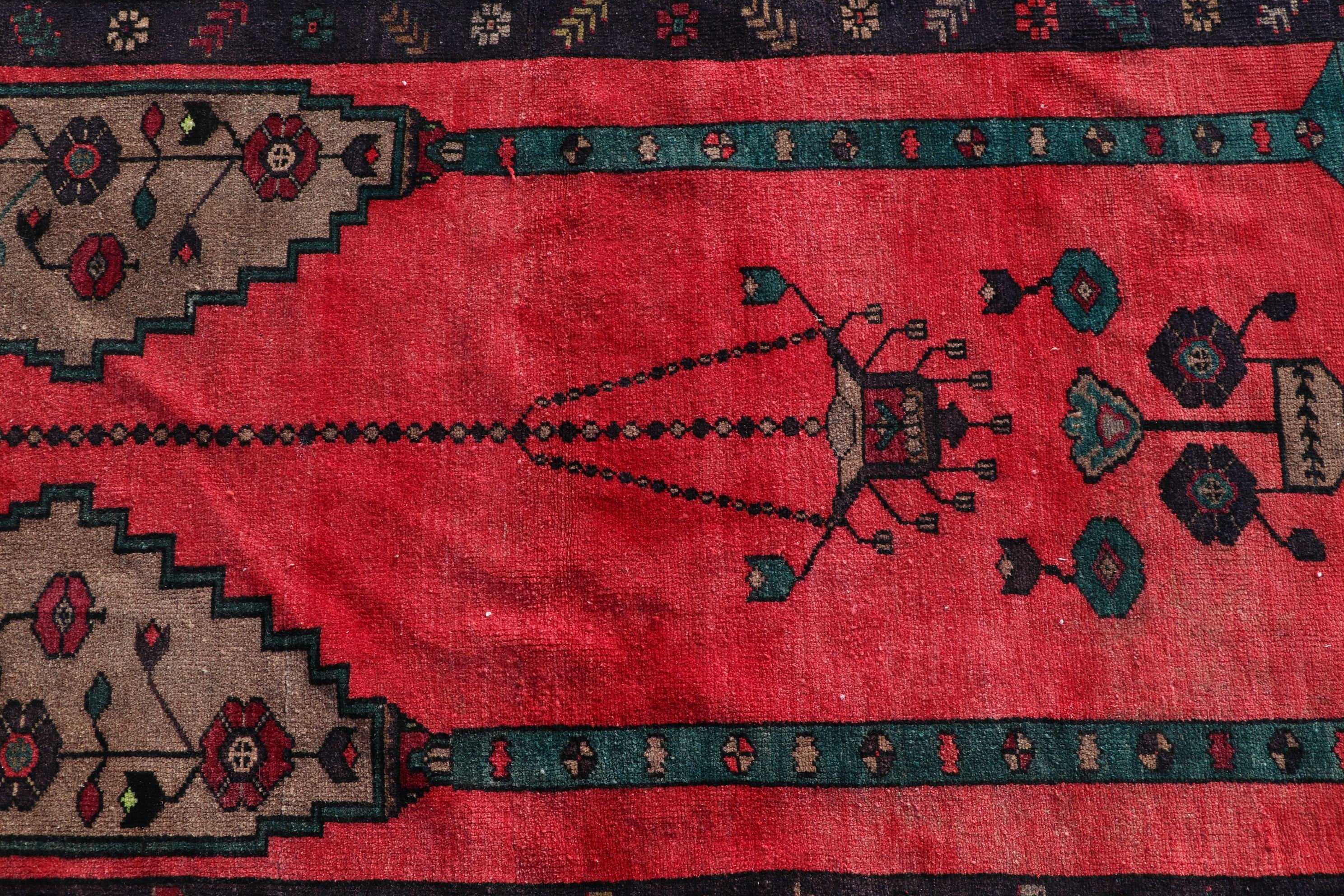 Çocuk Odası Halıları, Anadolu Halıları, Türk Halısı, Vintage Halı, Yer Halısı, Çocuk Odası Halısı, Siyah Yer Halıları, 3,4x6,3 ft Aksan Halıları, Giriş Halısı