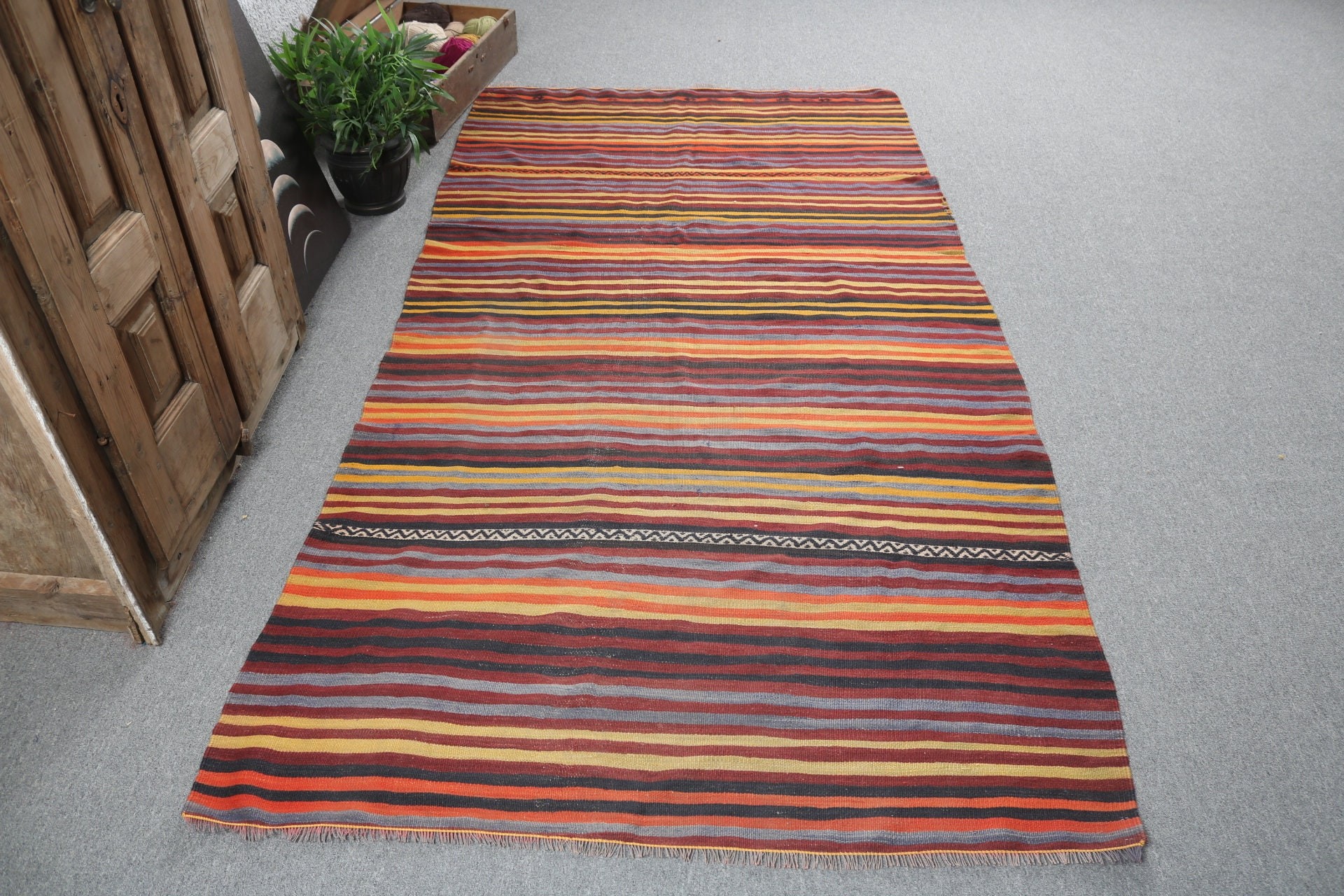 Oturma Odası Halıları, Mutfak Halıları, Vintage Halılar, El Dokuma Halılar, Türk Halıları, 4.3x8.1 ft Alan Halısı, Kilim, Siyah Yer Halısı, Yün Halı