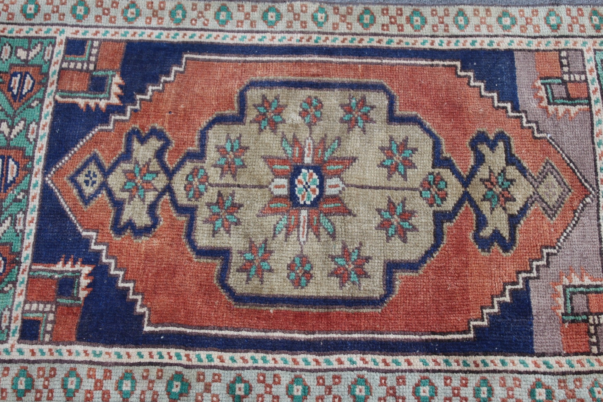 Havalı Halı, Yurt Halısı, Duvara Asılı Halı, Paspas Halıları, Fas Halısı, Turuncu Yün Halı, 1.7x3.1 ft Küçük Halı, Vintage Halı, Türk Halıları