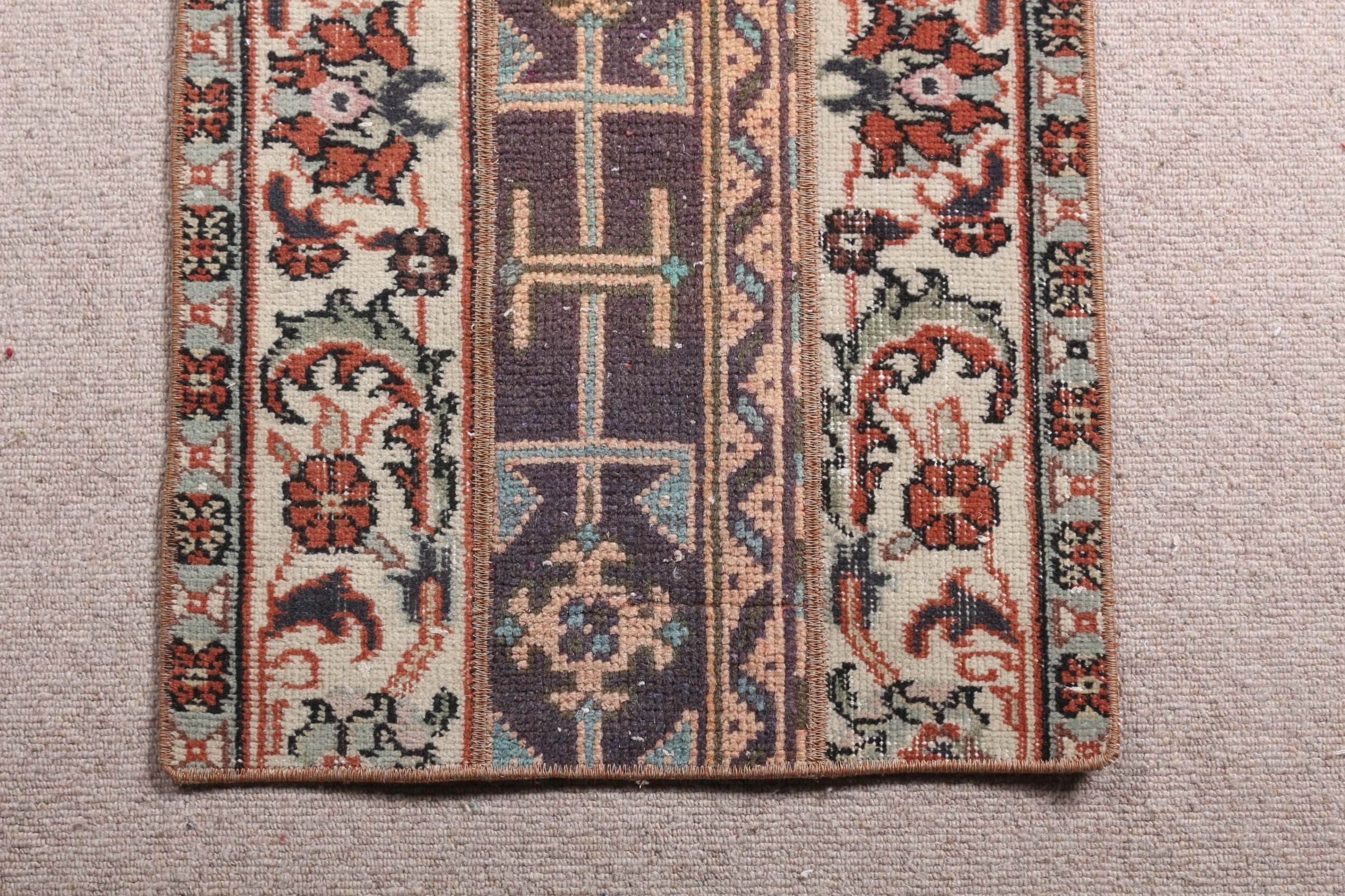 Vintage Halı, Türk Halısı, Giriş Halıları, 1.7x4.2 ft Küçük Halı, Bej Oushak Halısı, Kapı Paspası Halıları, Havalı Halılar, Mutfak Halısı, Çocuk Halısı